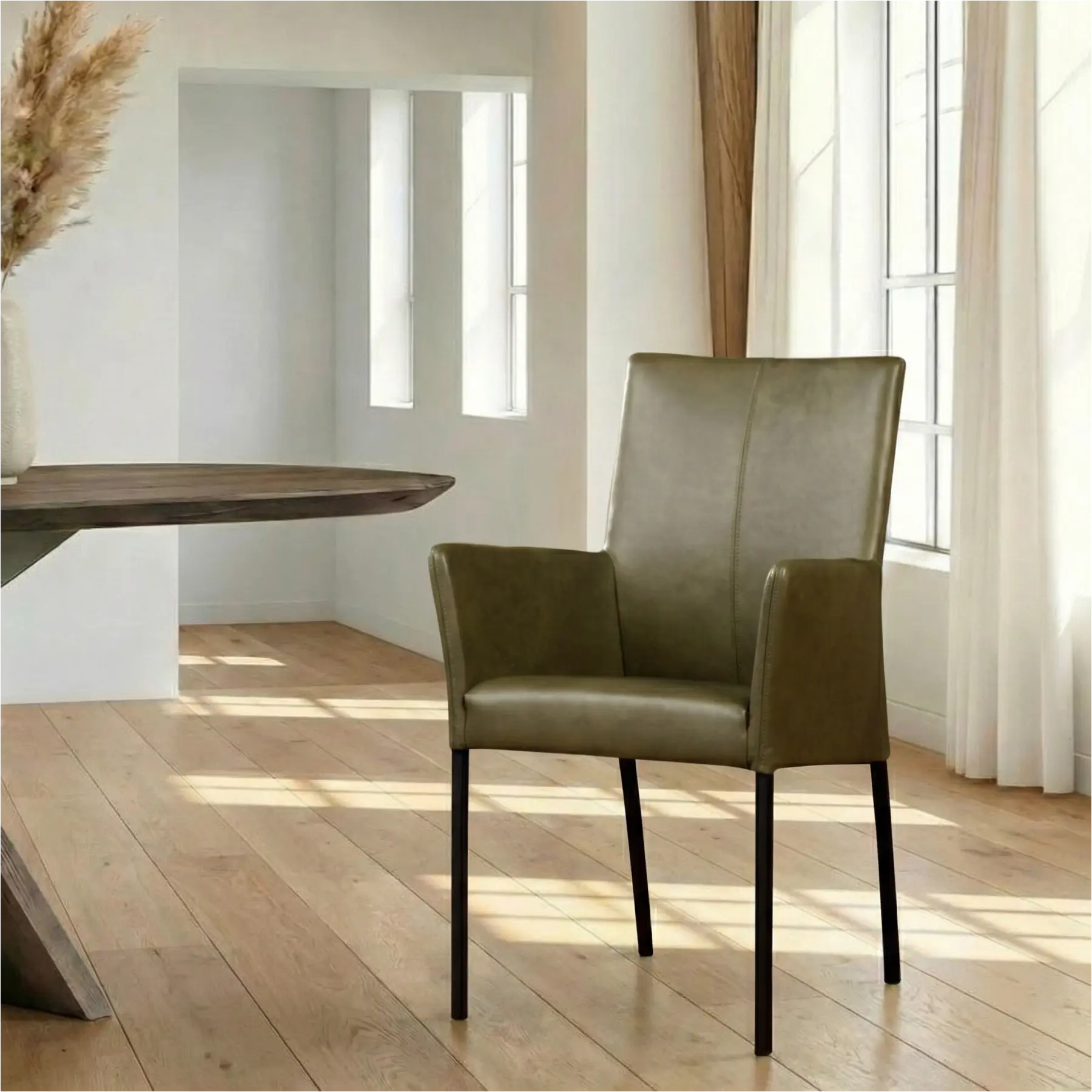 afbeelding van Leren eetkamerstoel Comfort met armleuning