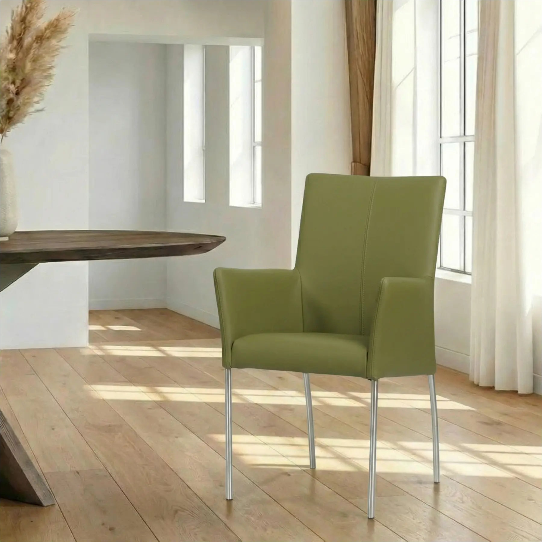 afbeelding van Leren eetkamerstoel Comfort met armleuning - Toledo Apple Green (groen) - Poten staal rond RVS