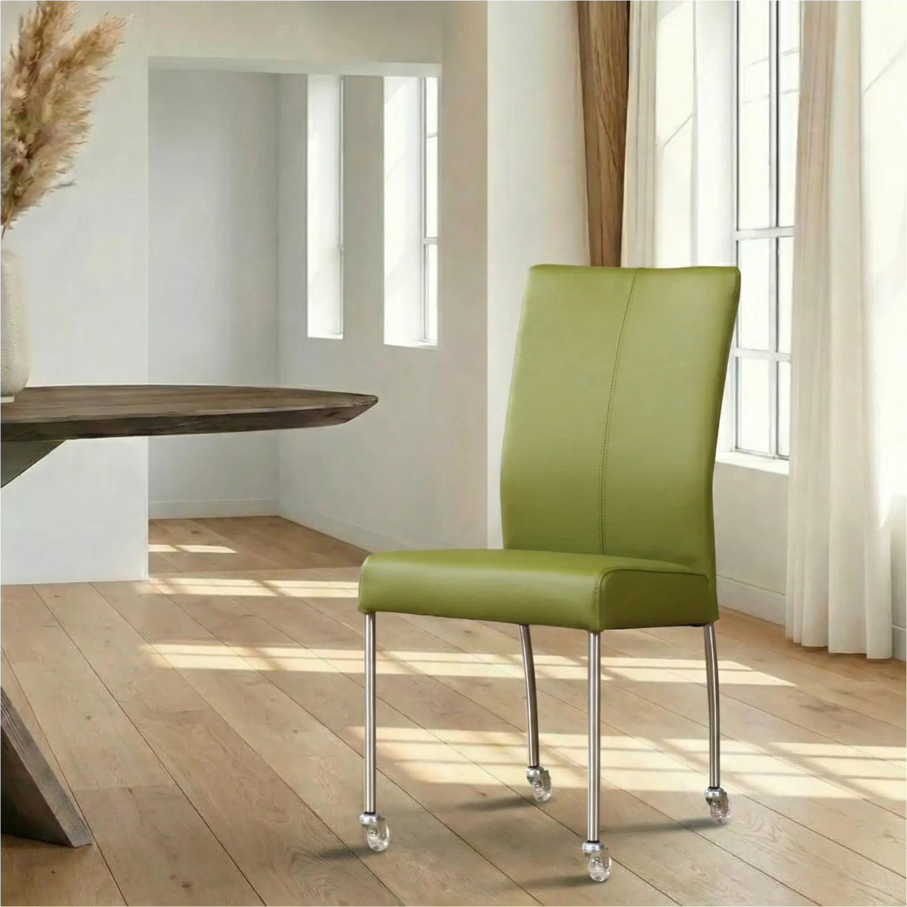 afbeelding van Leren eetkamerstoel Comfort met wieltjes - Toledo Apple Green (groen) - Poten staal rond RVS