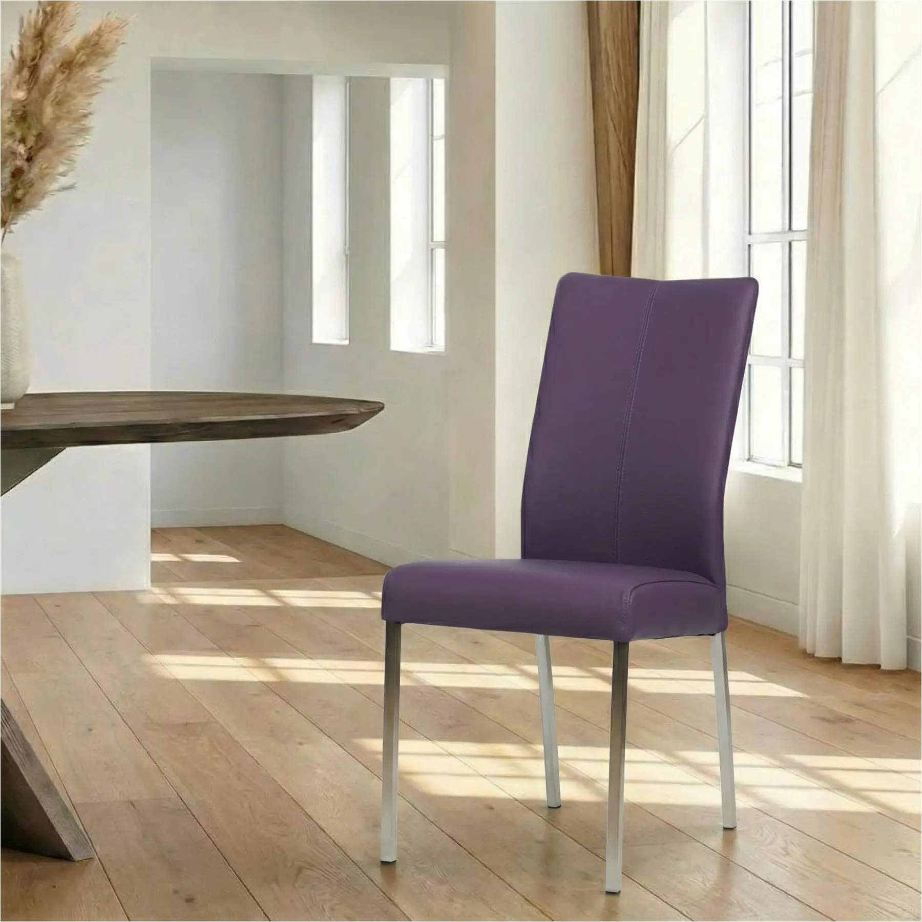 afbeelding van Leren eetkamerstoel Comfort - Toledo Aubergine (paars) - Poten staal vierkant RVS