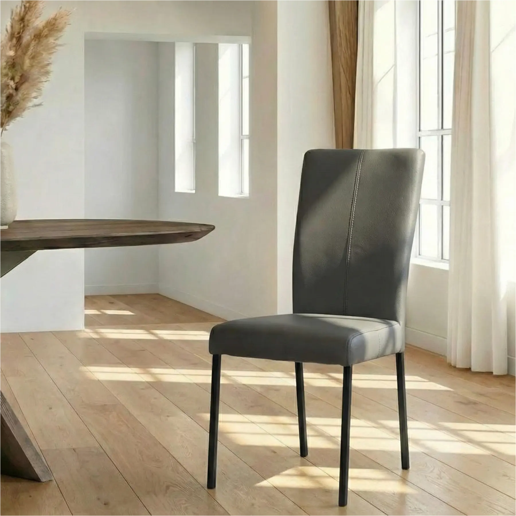 afbeelding van Leren eetkamerstoel Daily - Toledo Antracite (donkergrijs) - Poten staal vierkant zwart