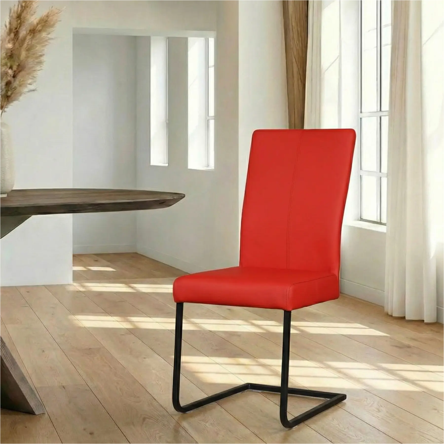 afbeelding van Leren eetkamerstoel Dare - Toledo Ferrari (felrood) - Sledepoot staal vierkant zwart