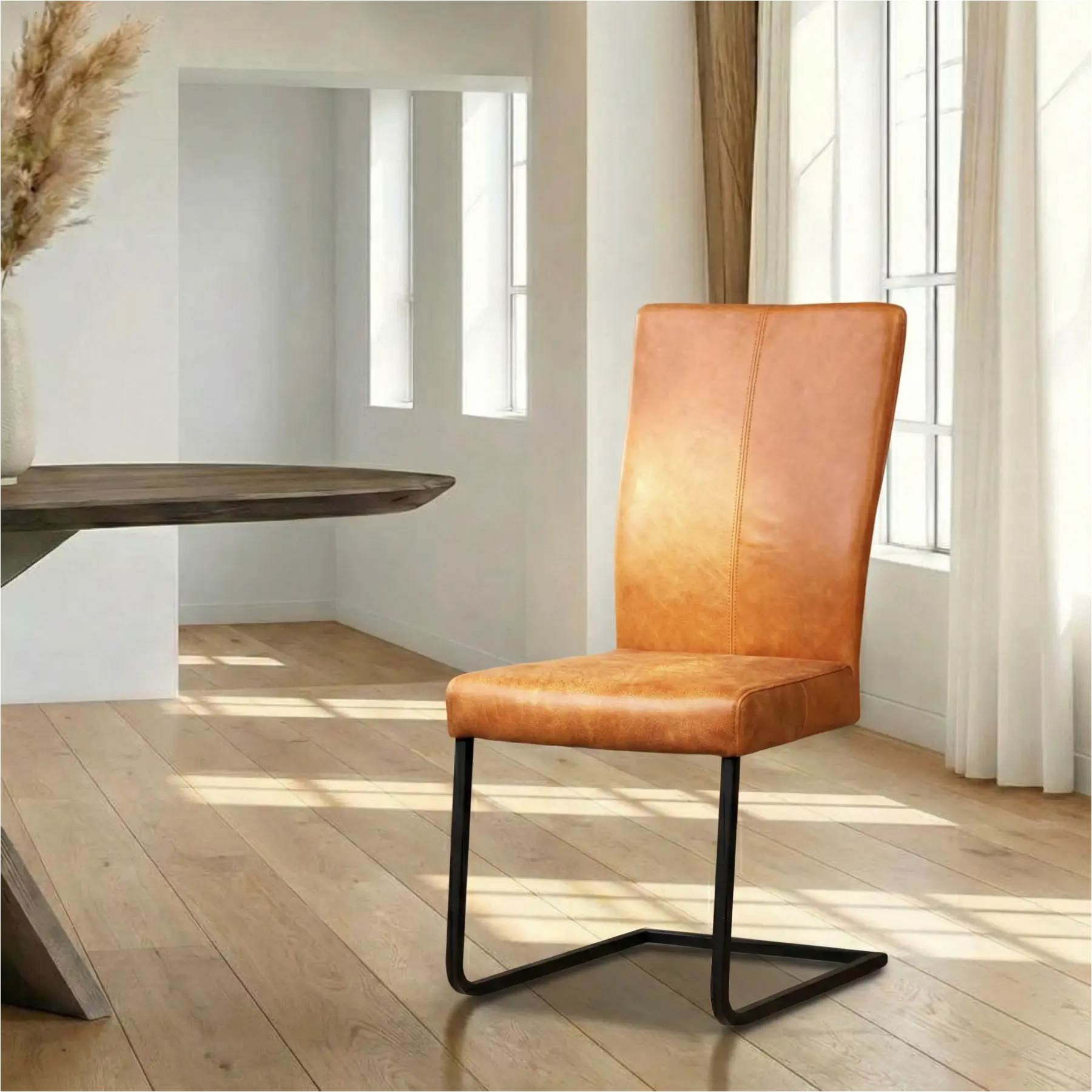 afbeelding van Leren eetkamerstoel Dare - Vintage Cognac (cognac) - Sledepoot staal vierkant zwart