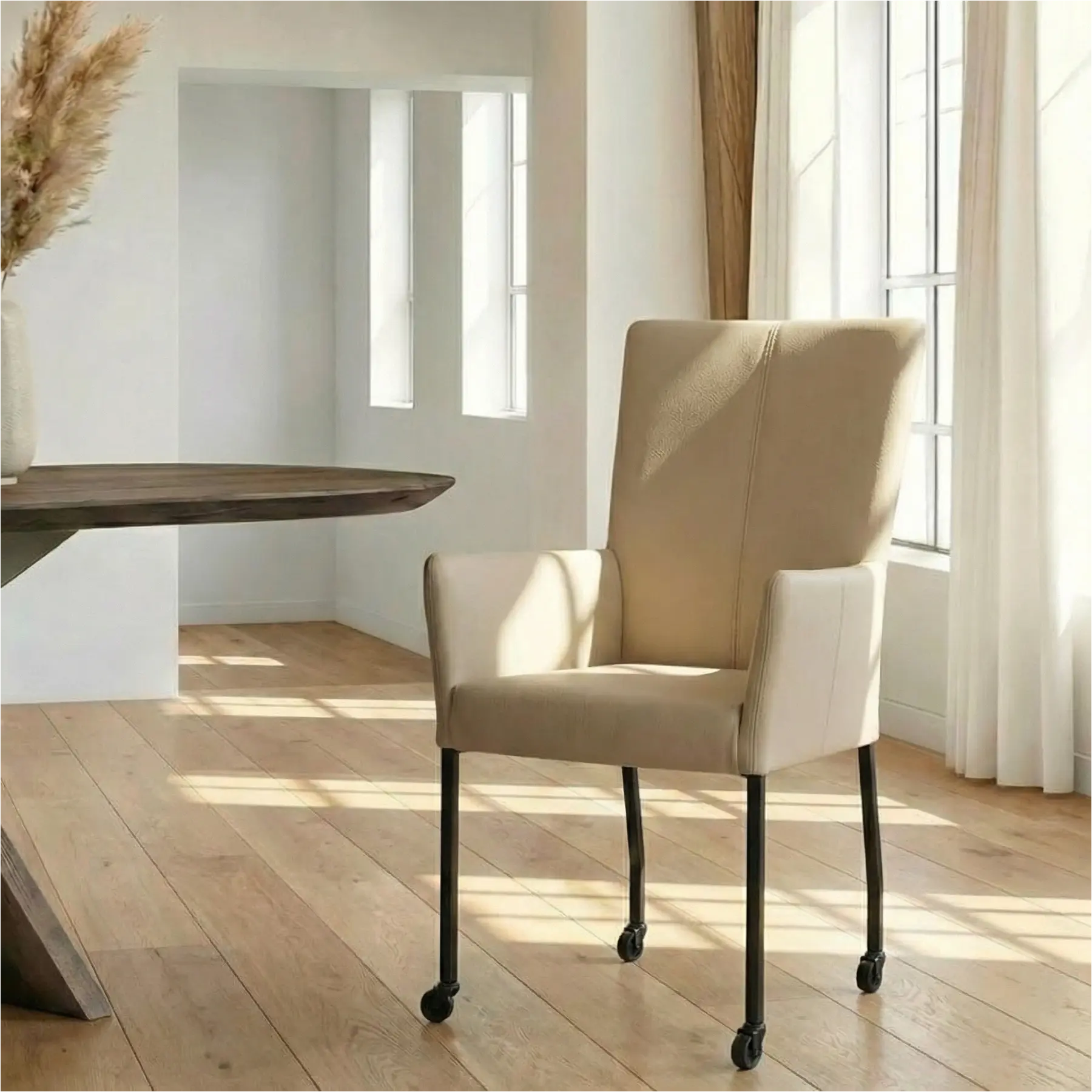 afbeelding van Leren eetkamerstoel Deal met armleuning