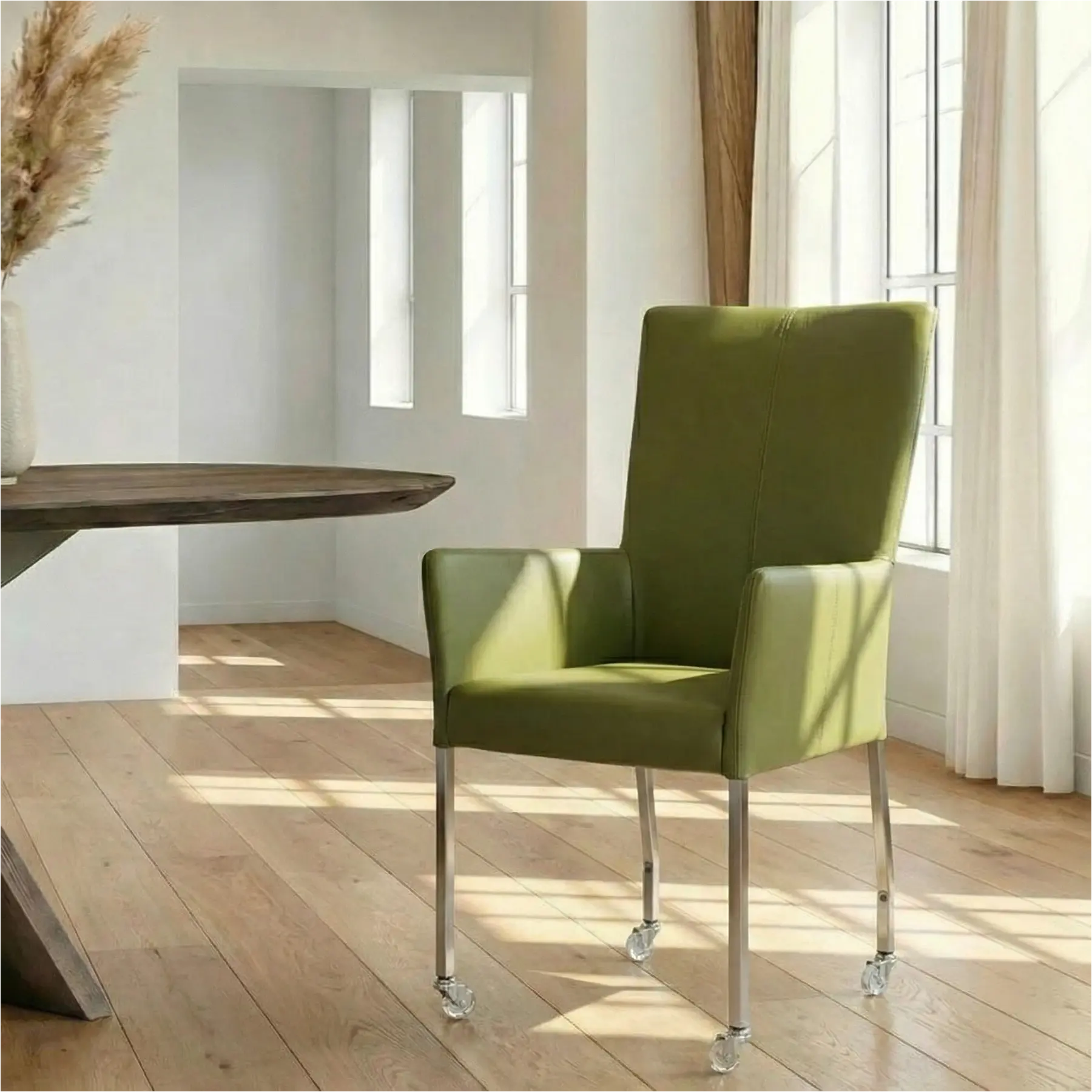 afbeelding van Leren eetkamerstoel Deal met armleuning - Toledo Apple Green (groen) - Poten staal vierkant RVS