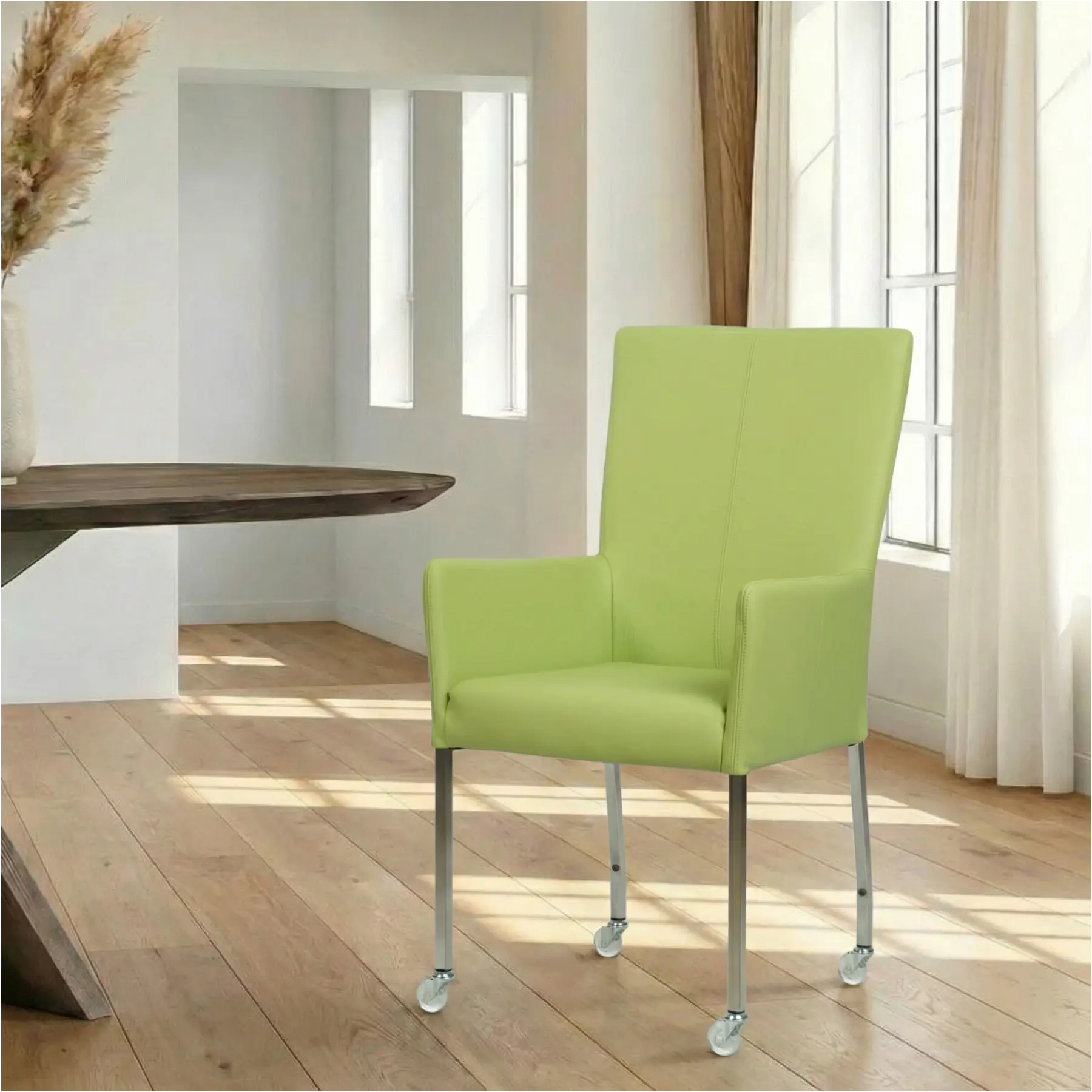 afbeelding van Leren eetkamerstoel Deal met armleuning - Toledo Lime (felgroen) - Poten staal vierkant RVS