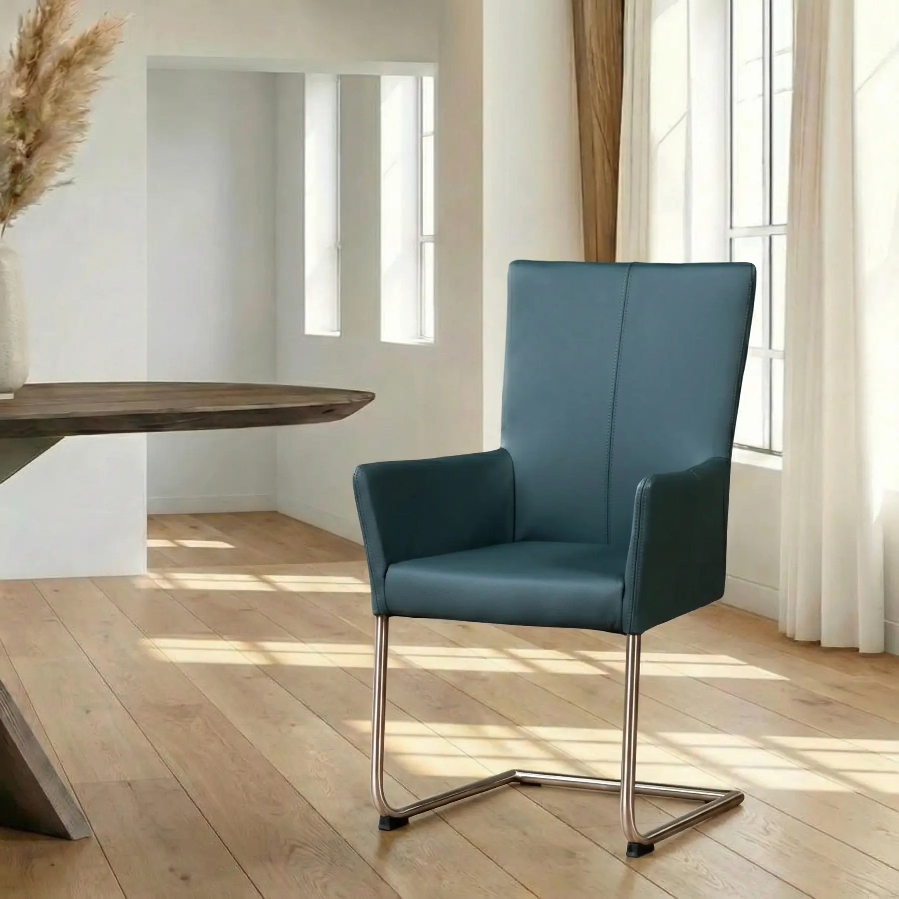 afbeelding van Leren eetkamerstoel Dry met armleuning