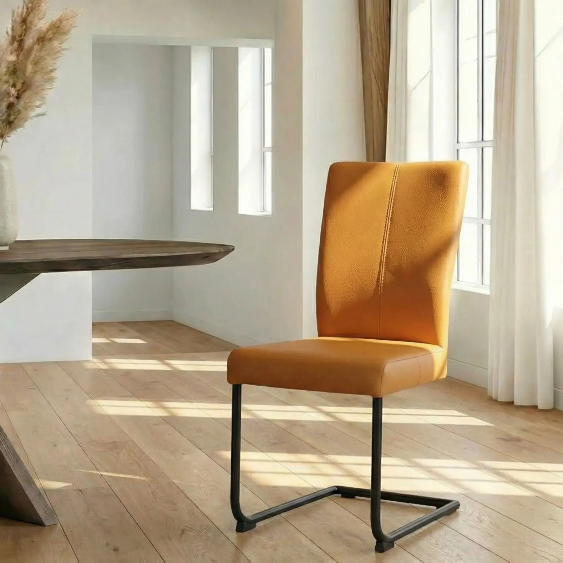 afbeelding van Leren eetkamerstoel Dry - Toledo Leem (geel/bruin) - Sledepoot staal rond zwart