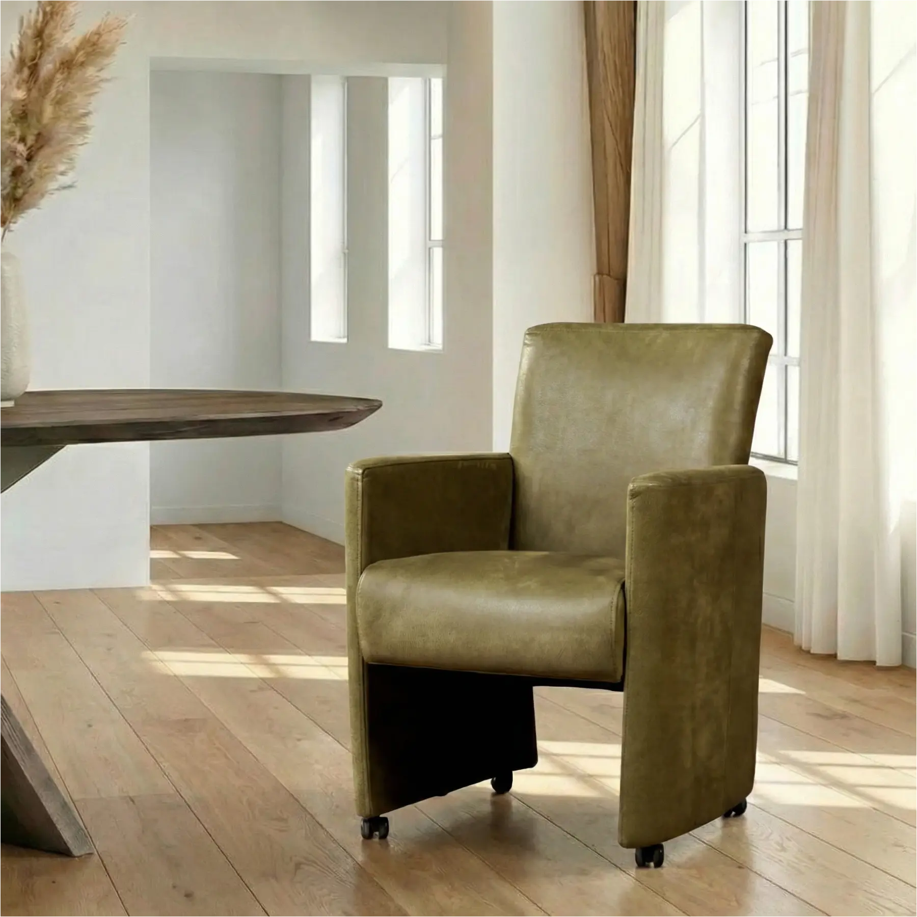 afbeelding van Leren eetkamerstoel Elegant - Kenia Olive (olijf) - Met handgreep RVS