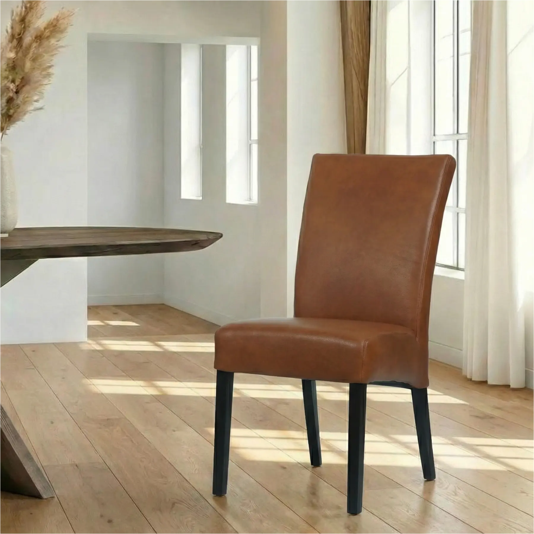 afbeelding van Leren eetkamerstoel Just - Granada Savannah (cognac) - Poten hout zwart