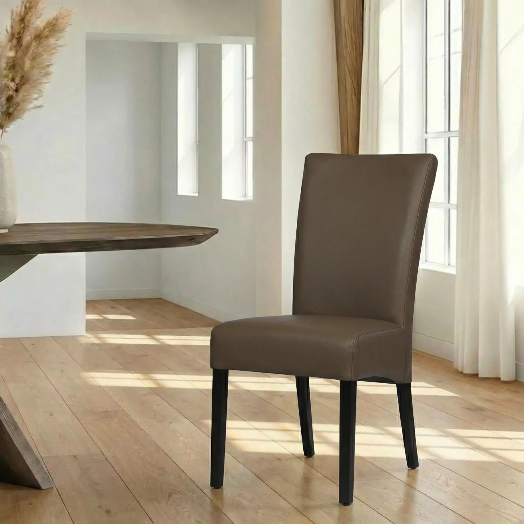 afbeelding van Leren eetkamerstoel Just - Toledo Moss (bruin/groen) - Poten hout zwart