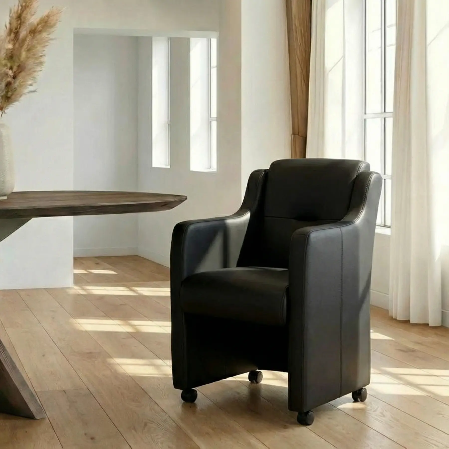 afbeelding van Leren eetkamerstoel Mass - Hermes Nero (zwart) - Zonder handgreep