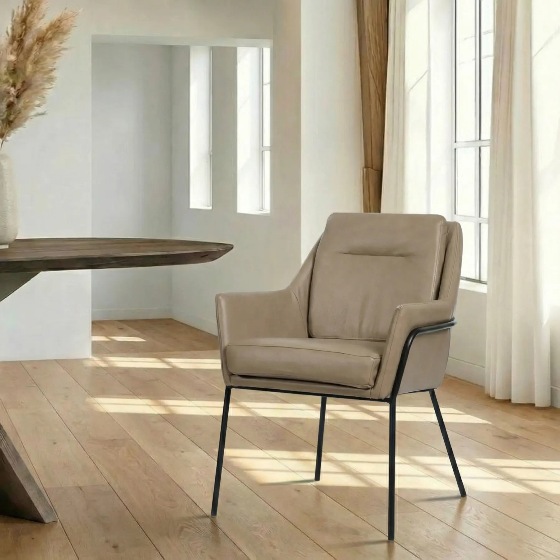 afbeelding van Leren eetkamerstoel Mix - Granada Taupe (taupe/bruin) - Poten staal rond zwart