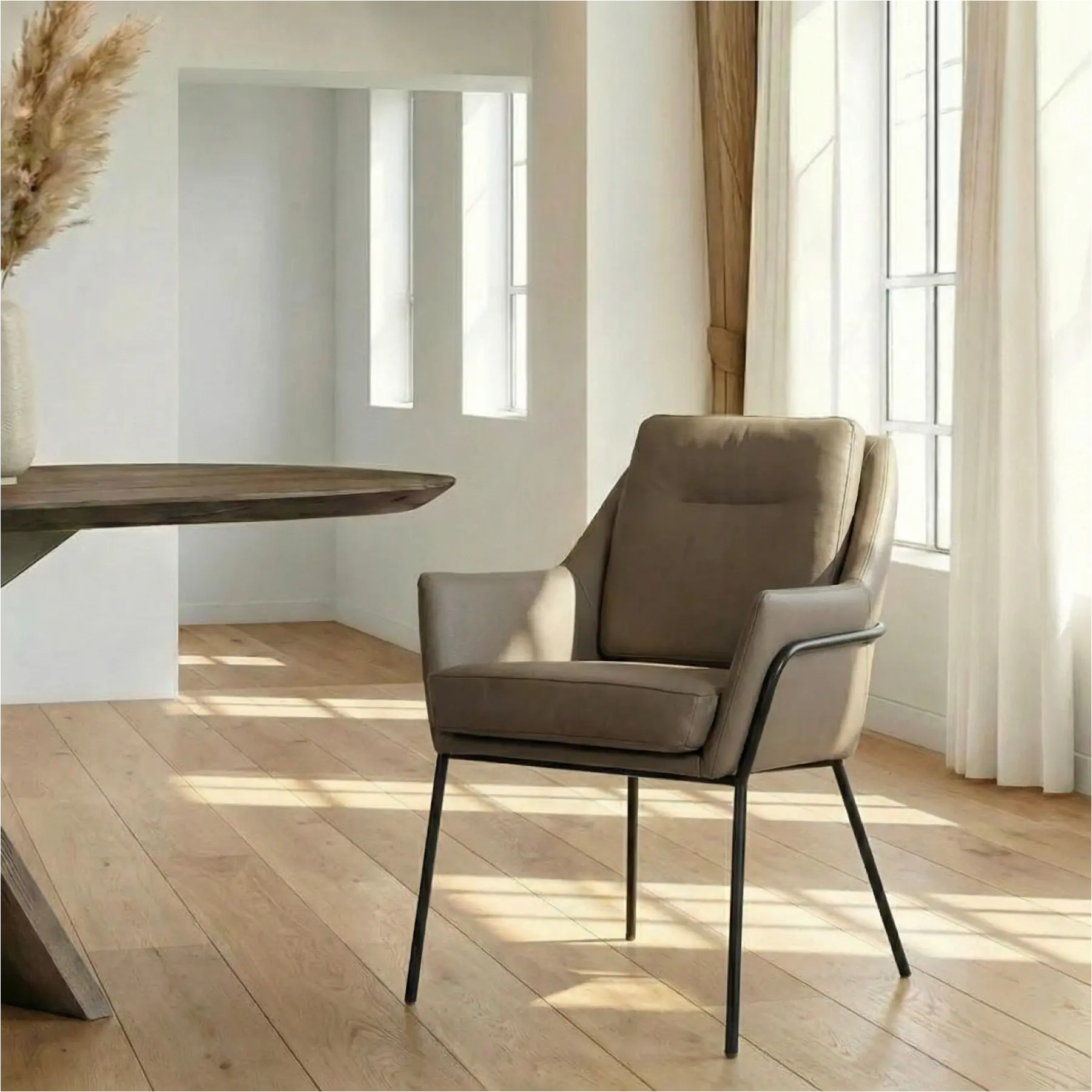 afbeelding van Leren eetkamerstoel Mix - Toledo Moss (bruin/groen) - Poten staal rond zwart