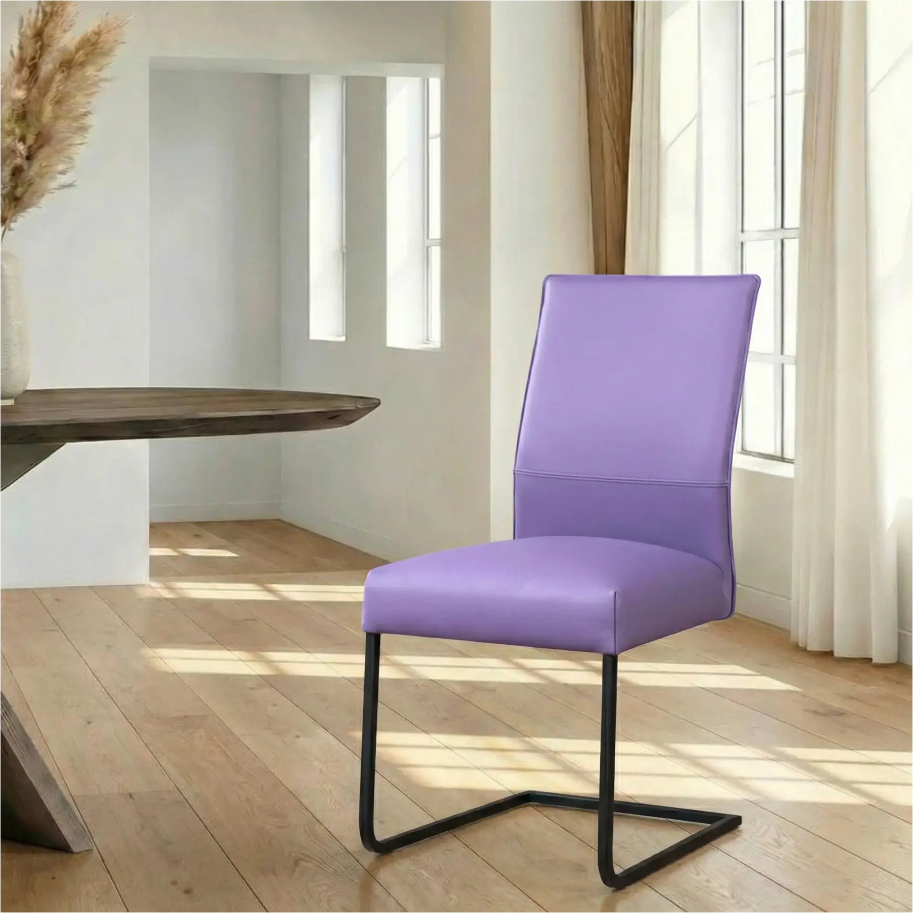 afbeelding van Leren eetkamerstoel Remix - Toledo Lila (lichtpaars) - Sledepoot staal vierkant zwart