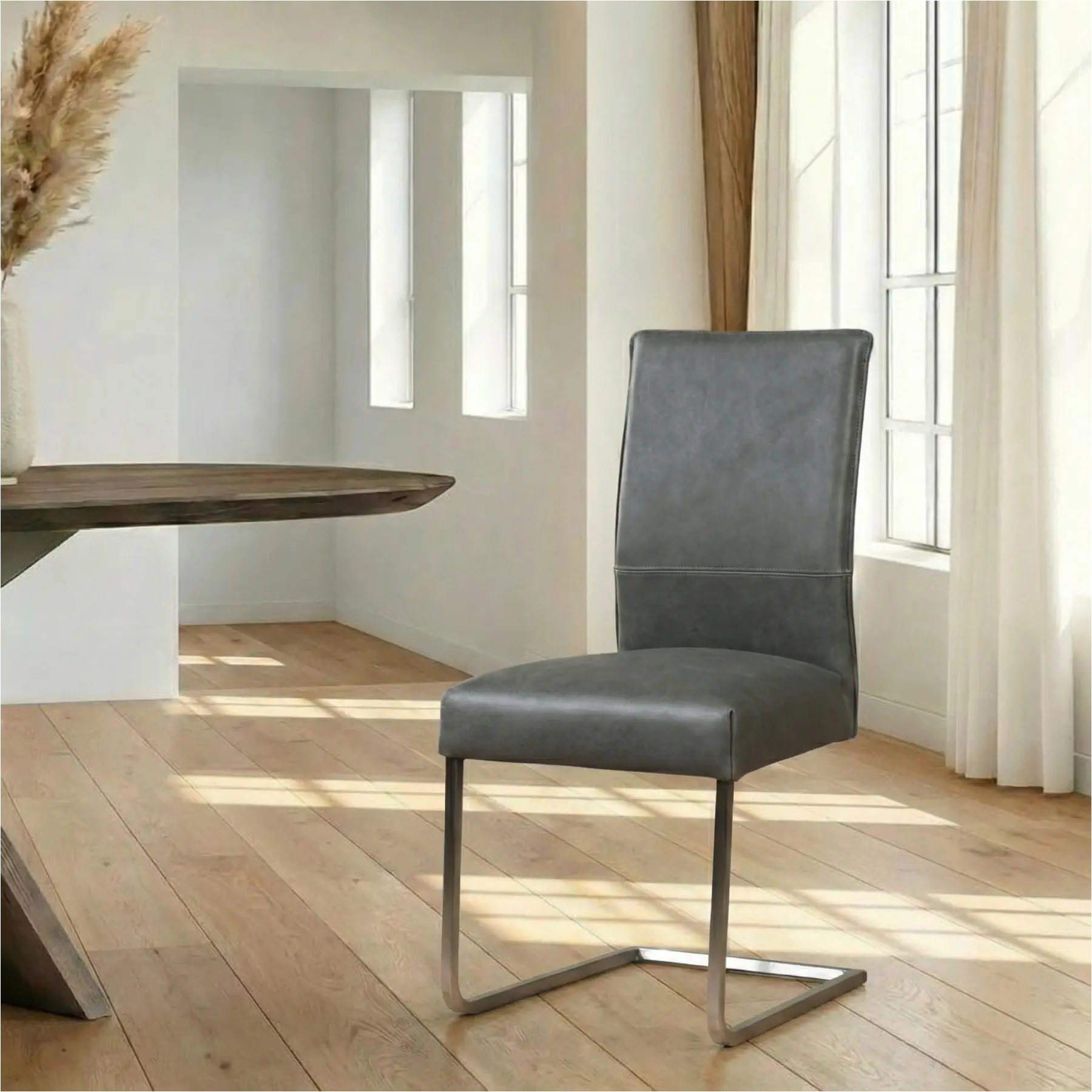 afbeelding van Leren eetkamerstoel Remix - Vintage Grey (grijs) - Sledepoot staal vierkant RVS