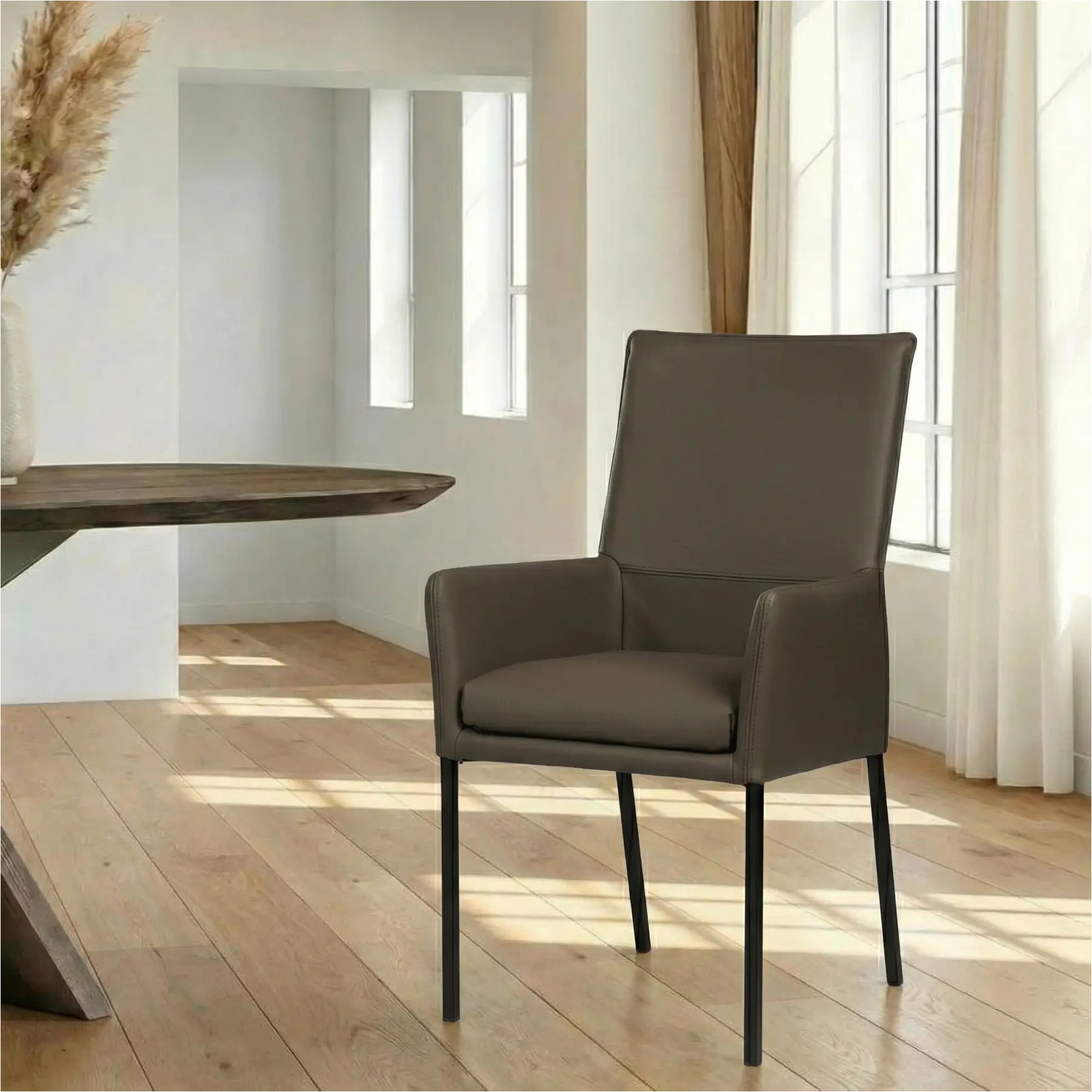 afbeelding van Leren eetkamerstoel Royal - Toledo Moss (bruin/groen) - Poten staal vierkant zwart