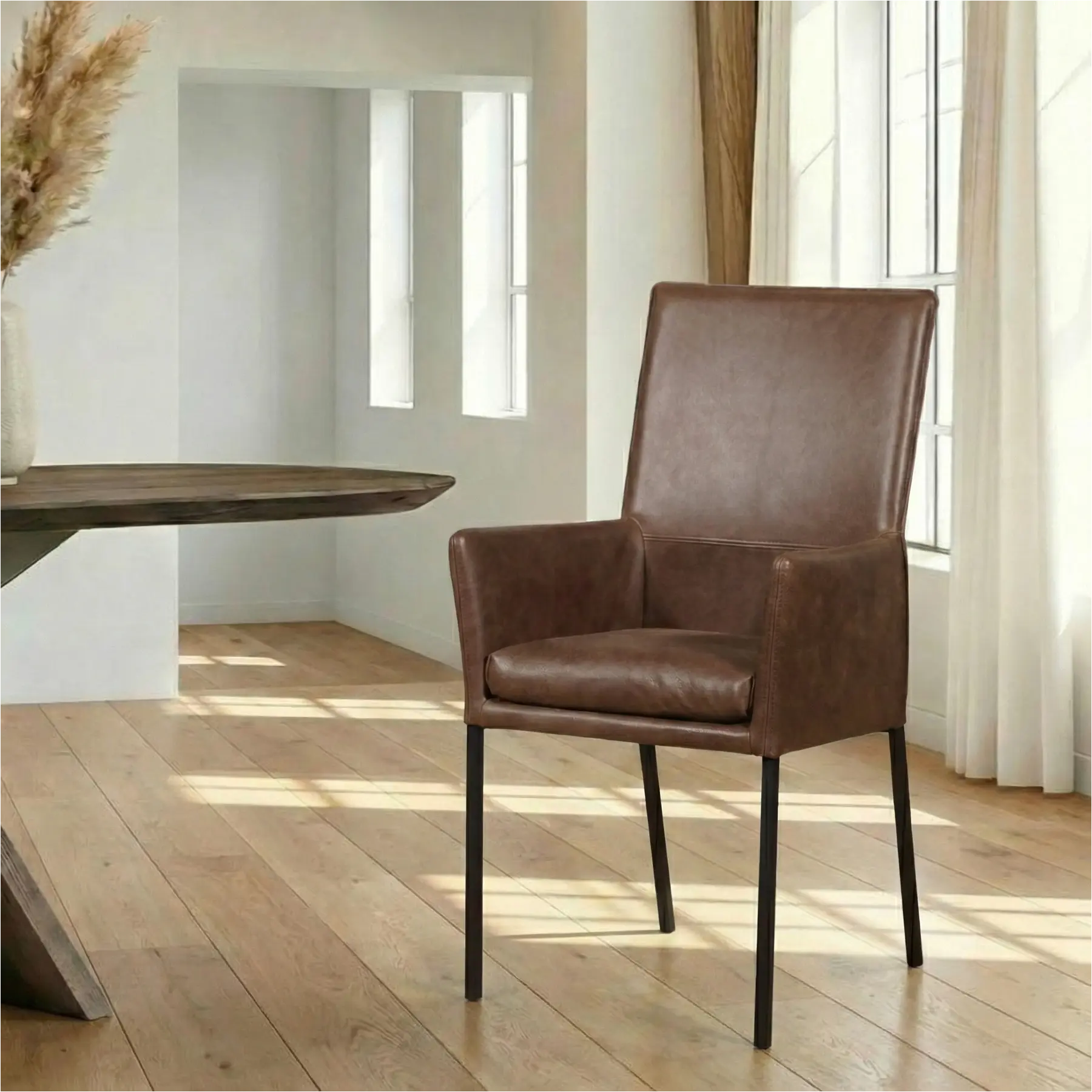 afbeelding van Leren eetkamerstoel Royal - Vintage Brown (bruin) - Poten staal vierkant zwart