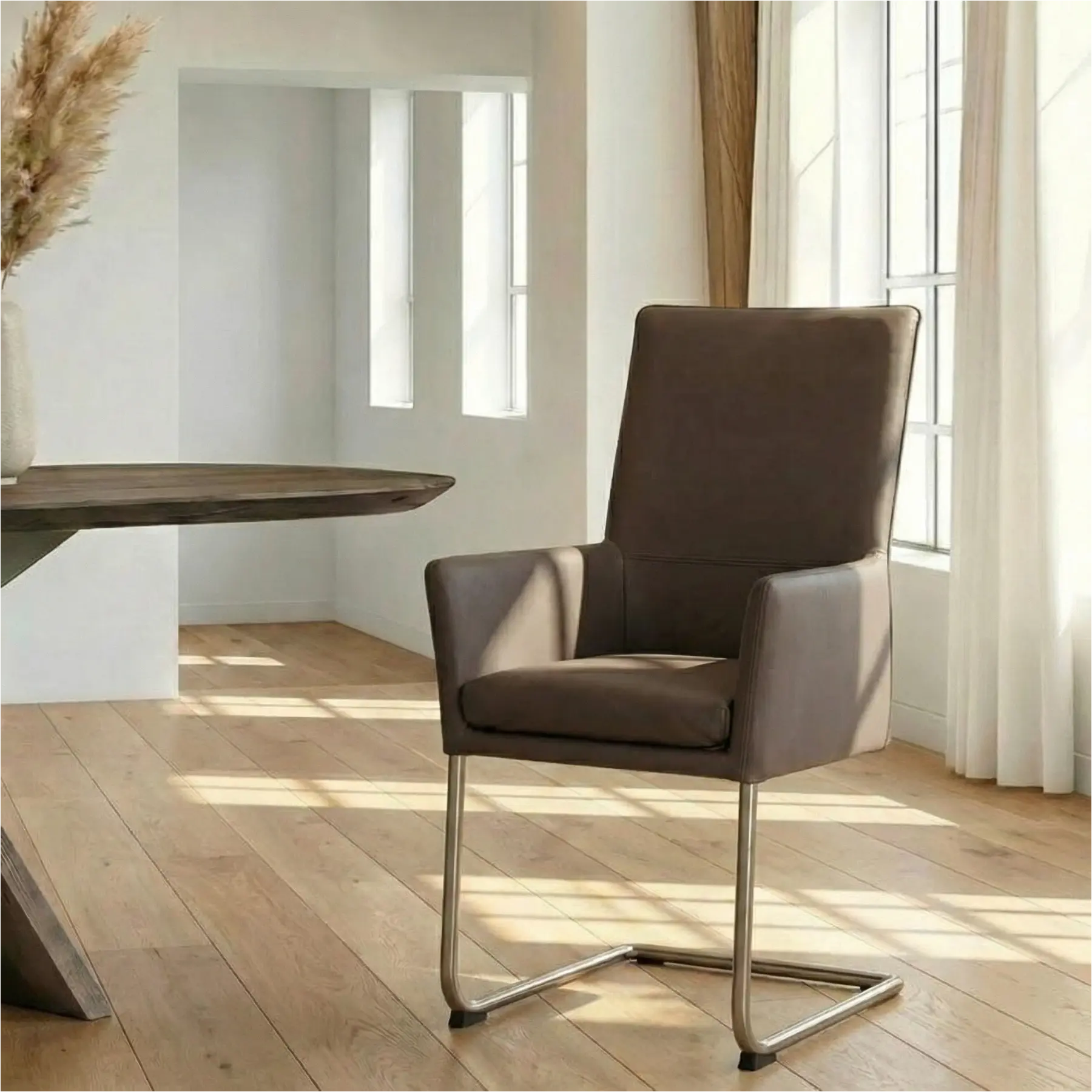 afbeelding van Leren eetkamerstoel Rumor