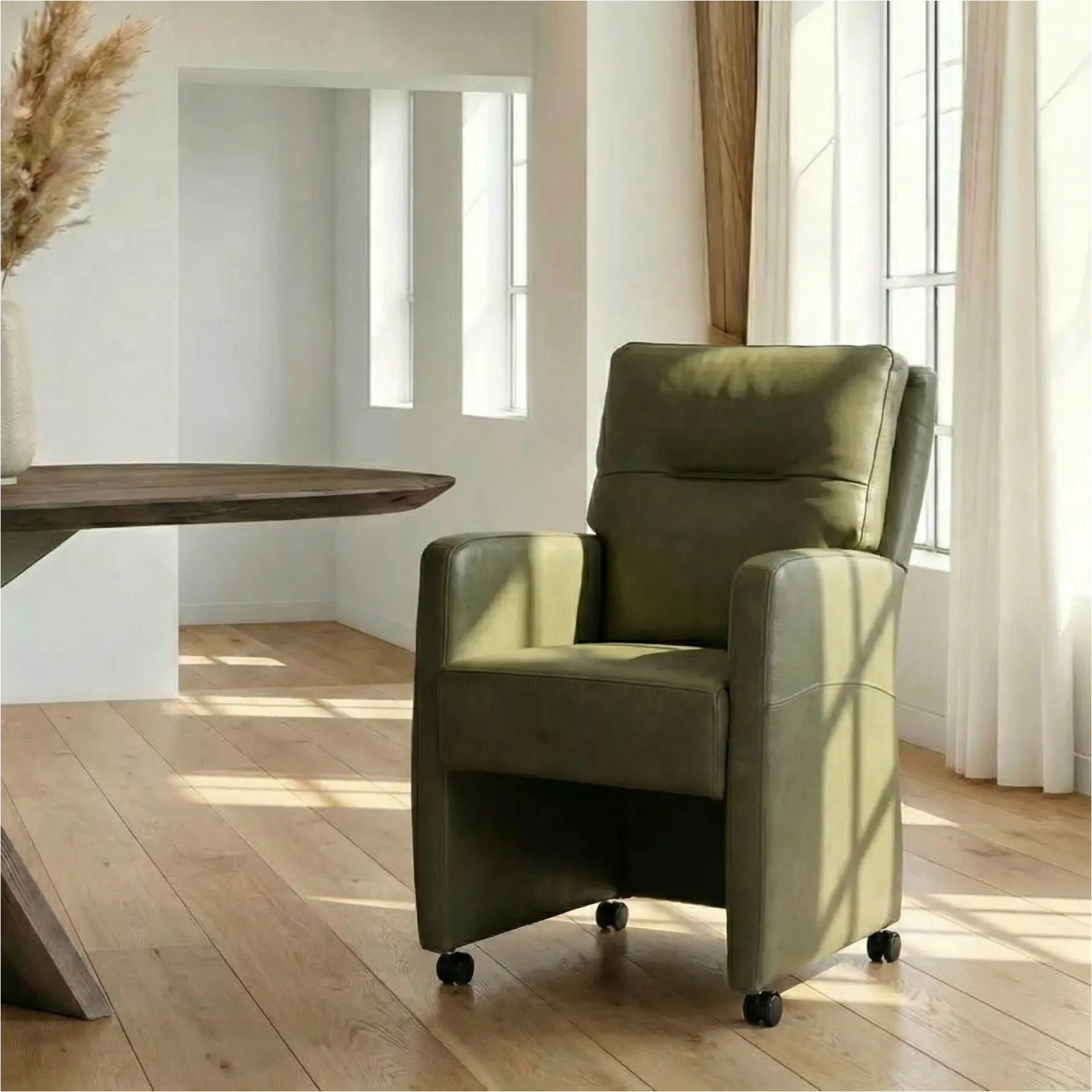 afbeelding van Leren eetkamerstoel Sharp - Granada Moss (olijf/groen) - Zonder handgreep