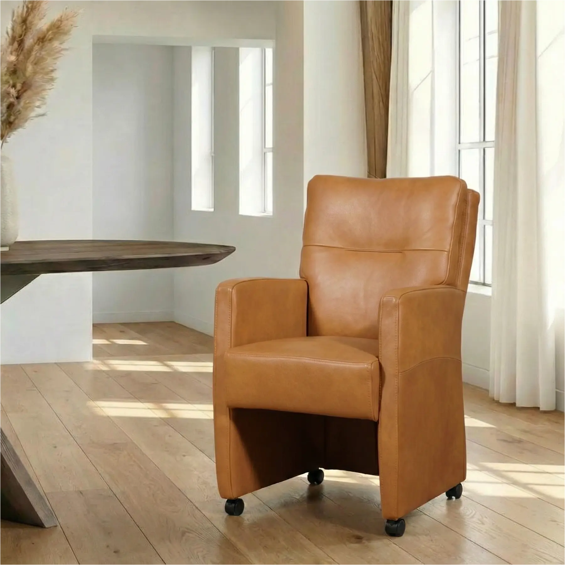 afbeelding van Leren eetkamerstoel Sharp - Granada Sahara (cognac) - Met handgreep RVS