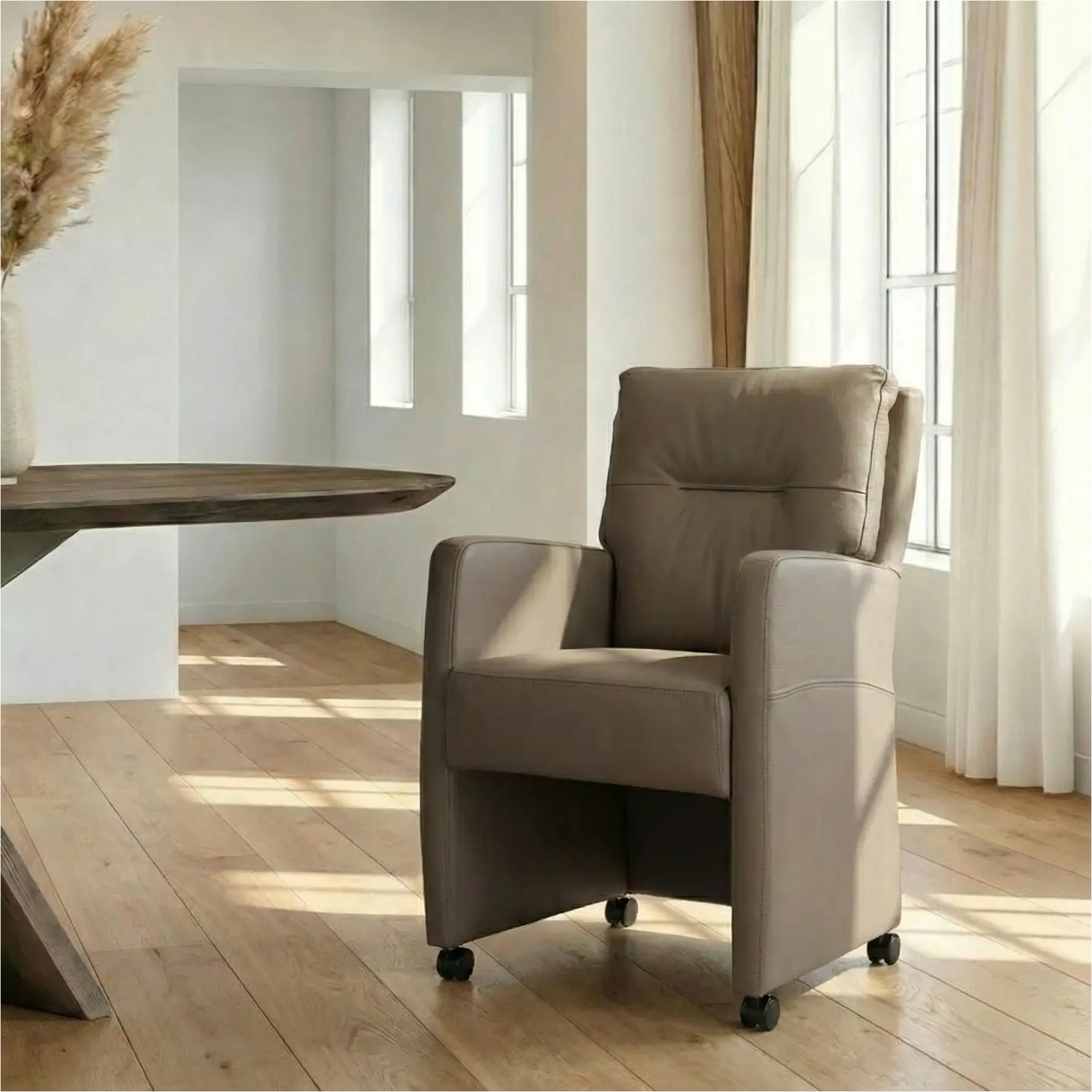 afbeelding van Leren eetkamerstoel Sharp - Toledo Moss (bruin/groen) - Met handgreep zwart