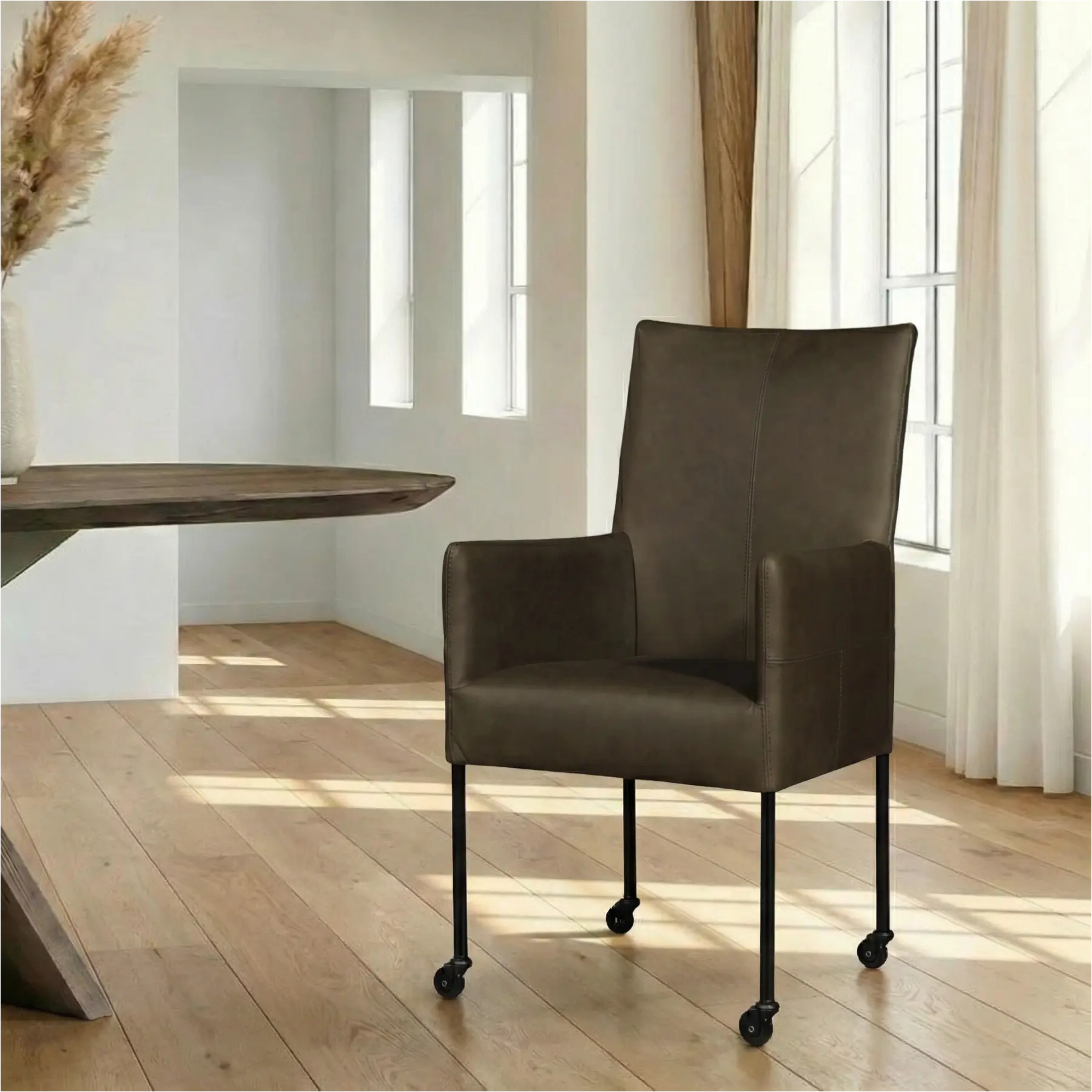 afbeelding van Leren eetkamerstoel Spark - Rancho Green (olijf/groen) - Poten staal rond zwart