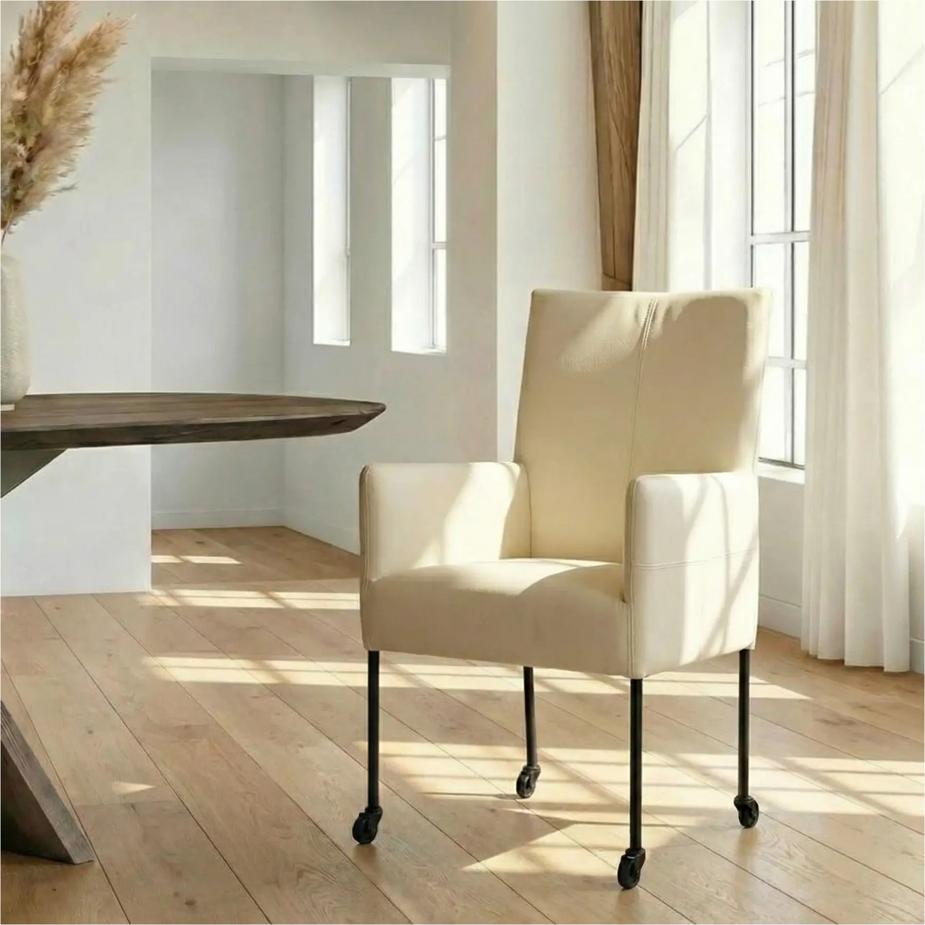 afbeelding van Leren eetkamerstoel Spark - Toledo Polar (crème) - Poten staal rond zwart