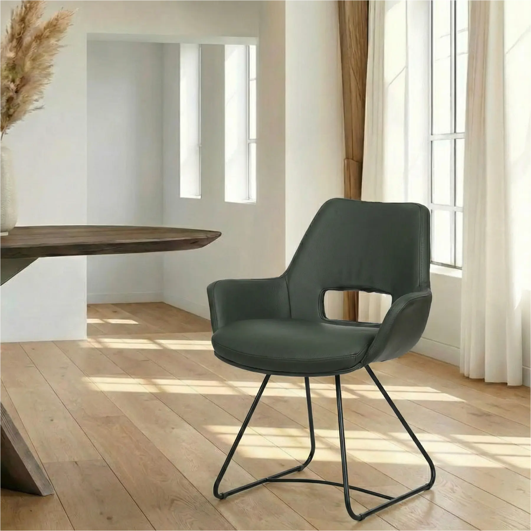 afbeelding van Leren eetkamerstoel Zippy - Hermes Verde (donkergroen) - U-poot staal rond zwart