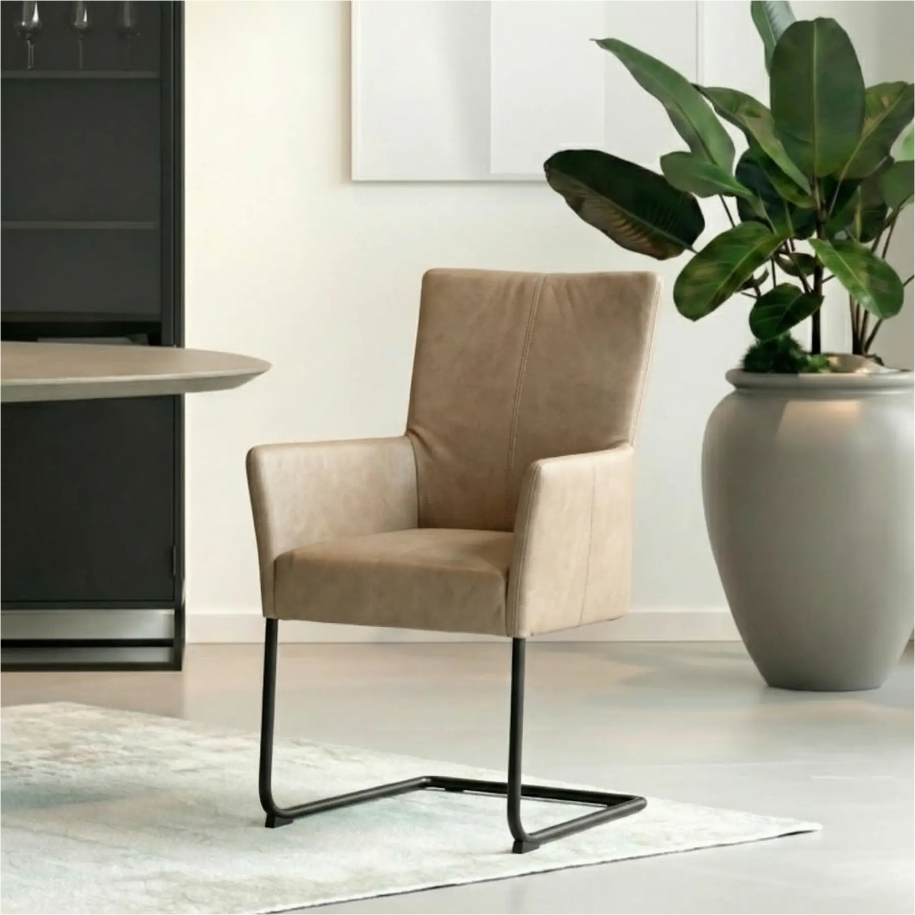 afbeelding van Set van 10 Leren eetkamerstoelen Dry met armleuning - Vintage Taupe (taupe/bruin) - Sledepoot staal rond zwart