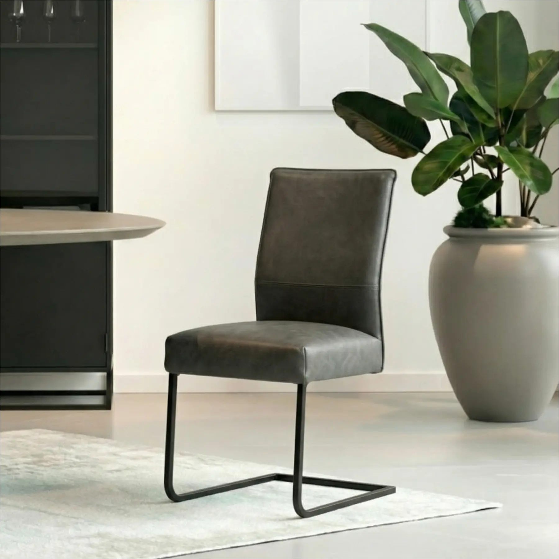 afbeelding van Set van 10 Leren eetkamerstoelen Remix - Vintage Grey (grijs) - Sledepoot staal vierkant zwart