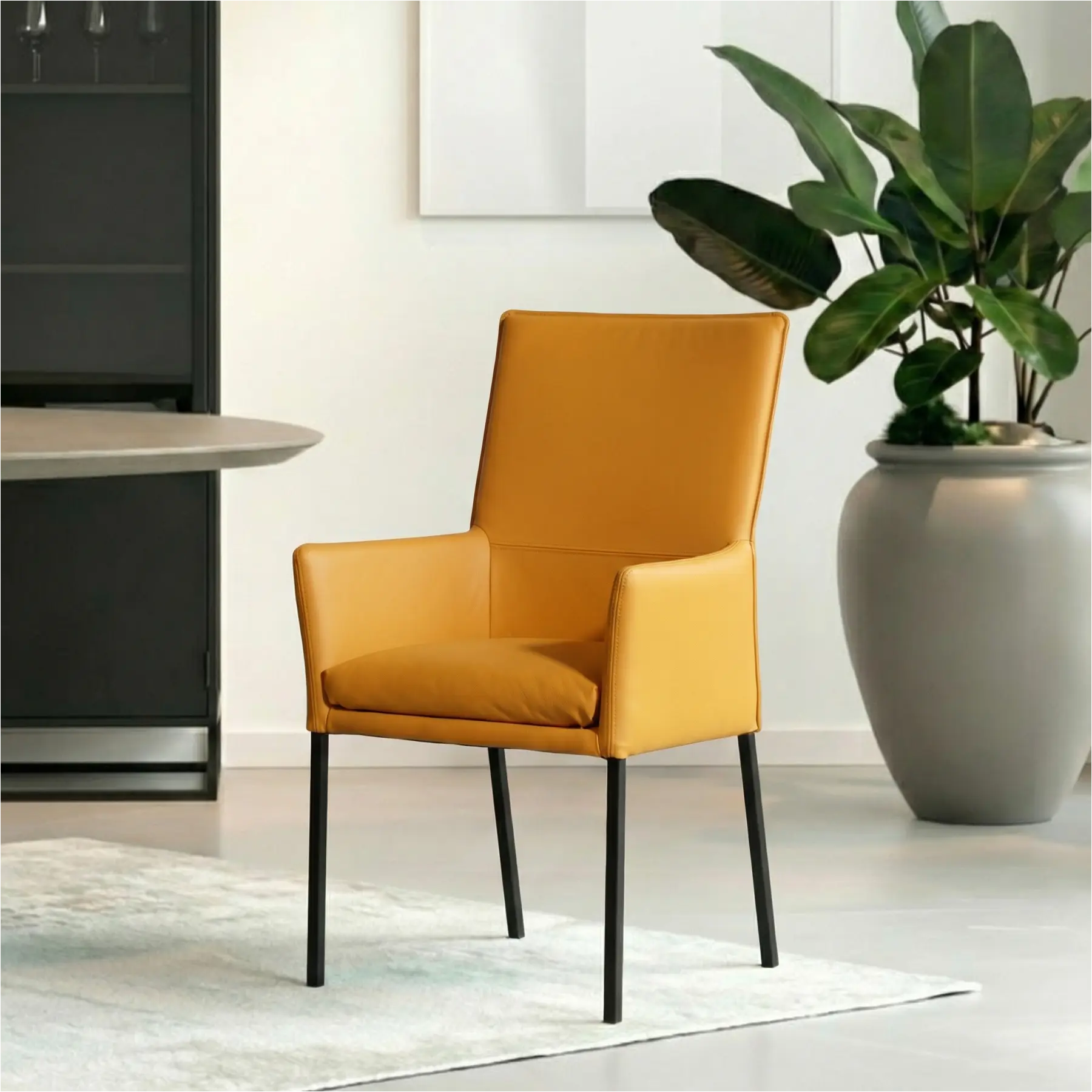 afbeelding van Set van 10 Leren eetkamerstoelen Royal - Toledo Leem (geel/bruin) - Poten staal vierkant zwart