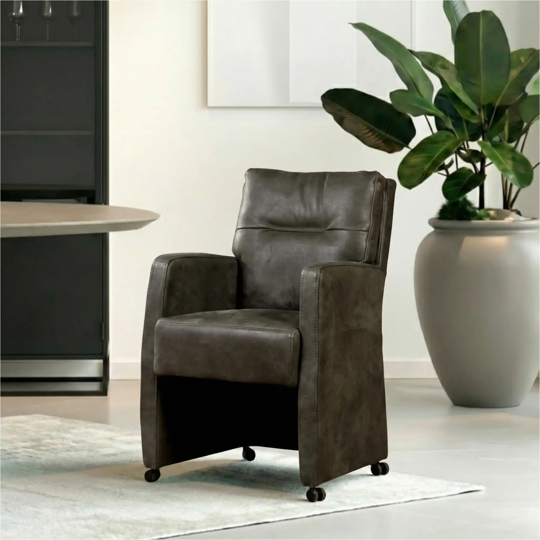 afbeelding van Set van 4 Leren eetkamerstoelen Sharp - Kenia Antracite (grijs) - Met handgreep RVS