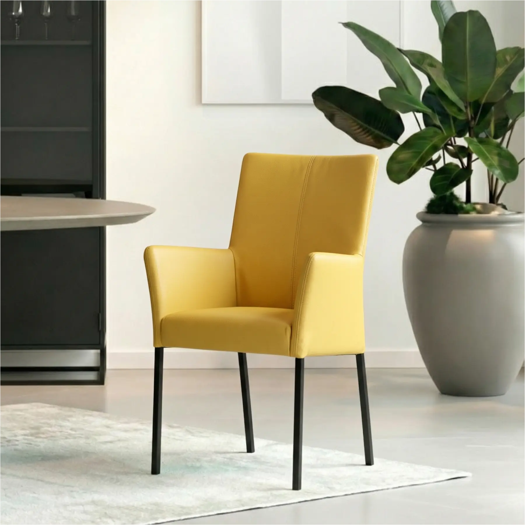 afbeelding van Set van 6 Leren eetkamerstoelen Comfort met armleuning - Toledo Lemon (geel) - Poten staal vierkant zwart