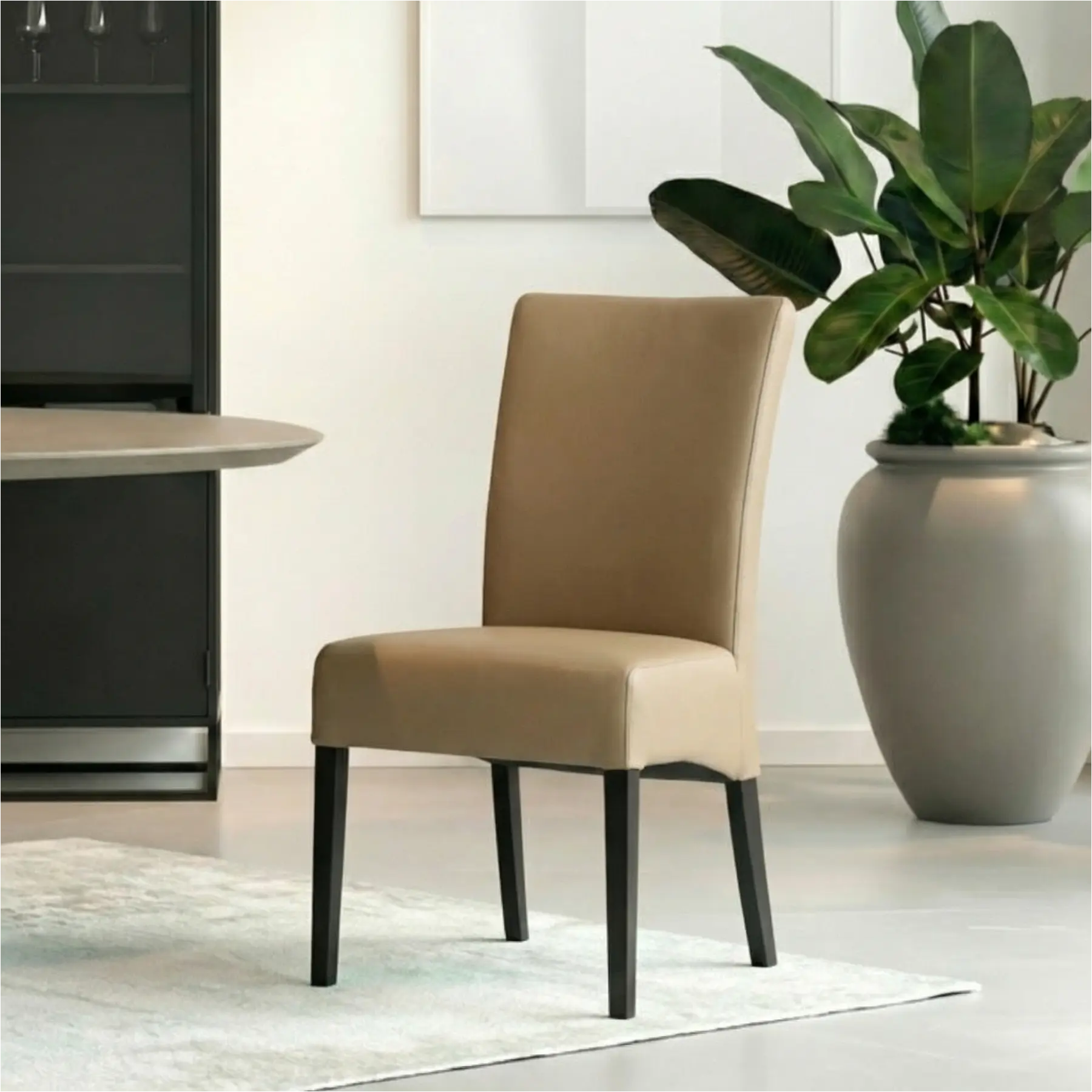 afbeelding van Set van 6 Leren eetkamerstoelen Just - Toledo Mocca (taupe/bruin) - Poten hout zwart