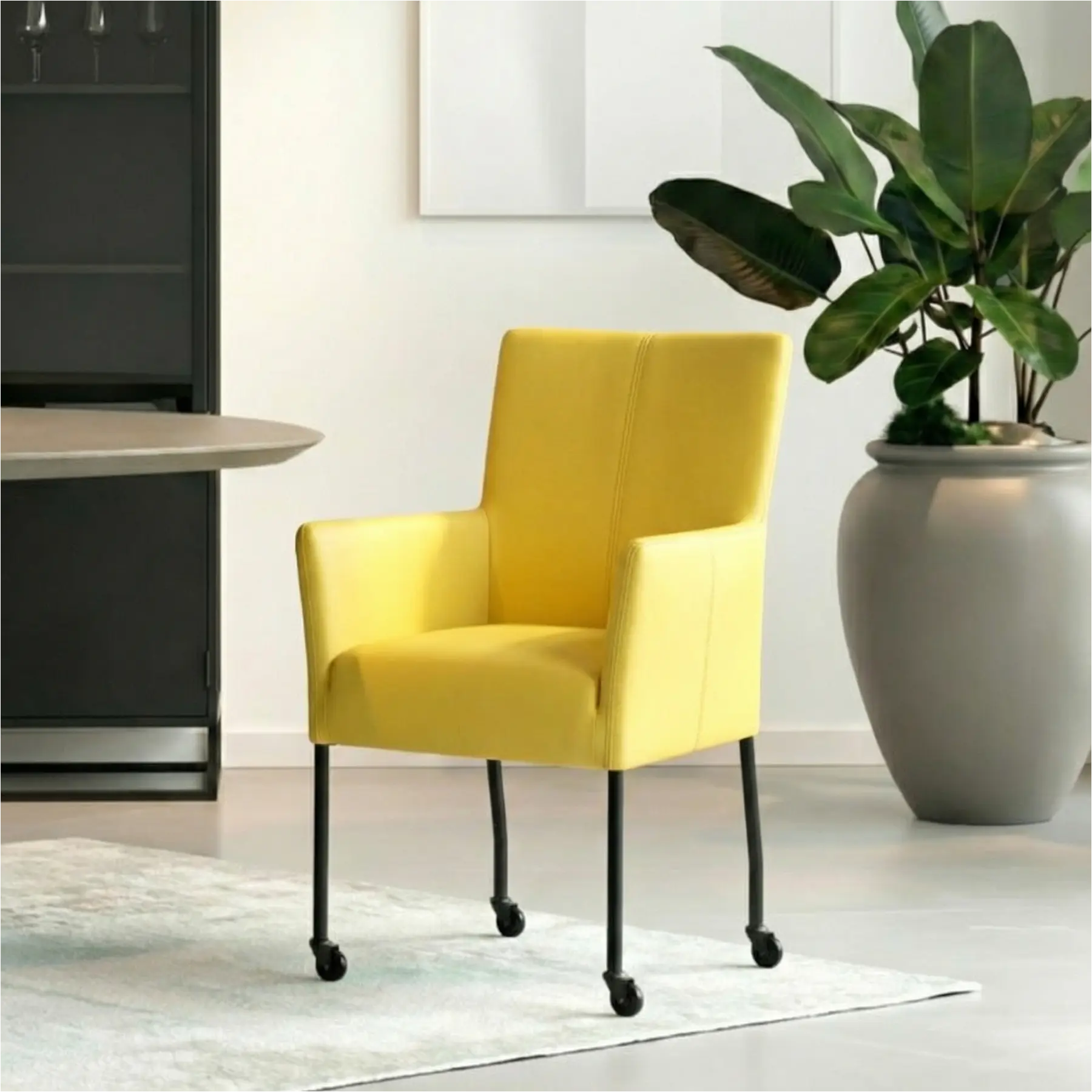 afbeelding van Set van 8 Leren eetkamerstoelen Deal met armleuning - Hermes Yellow (felgeel) - Poten staal vierkant zwart