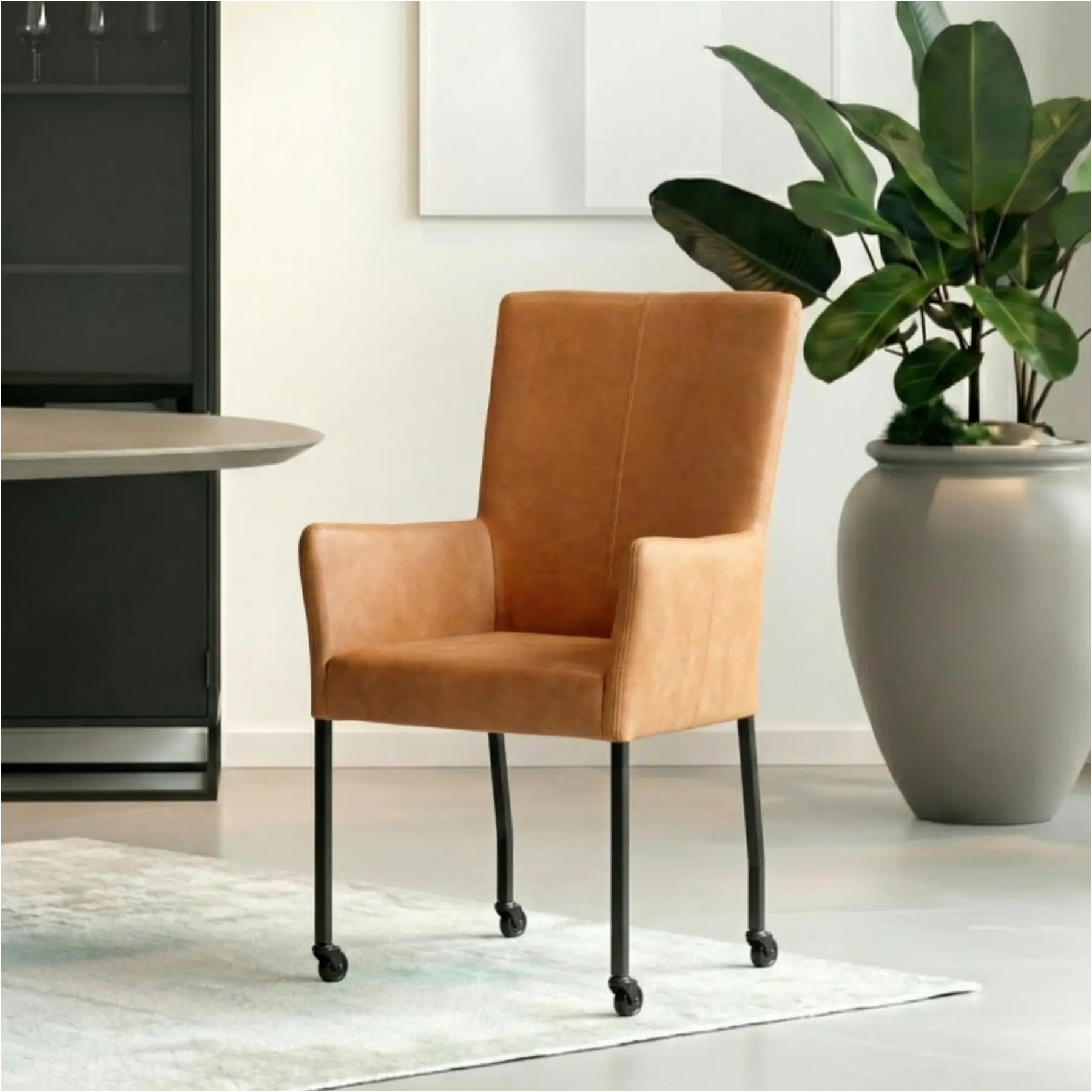 afbeelding van Set van 8 Leren eetkamerstoelen Deal met armleuning - Kenia Rost (oranje) - Poten staal vierkant zwart