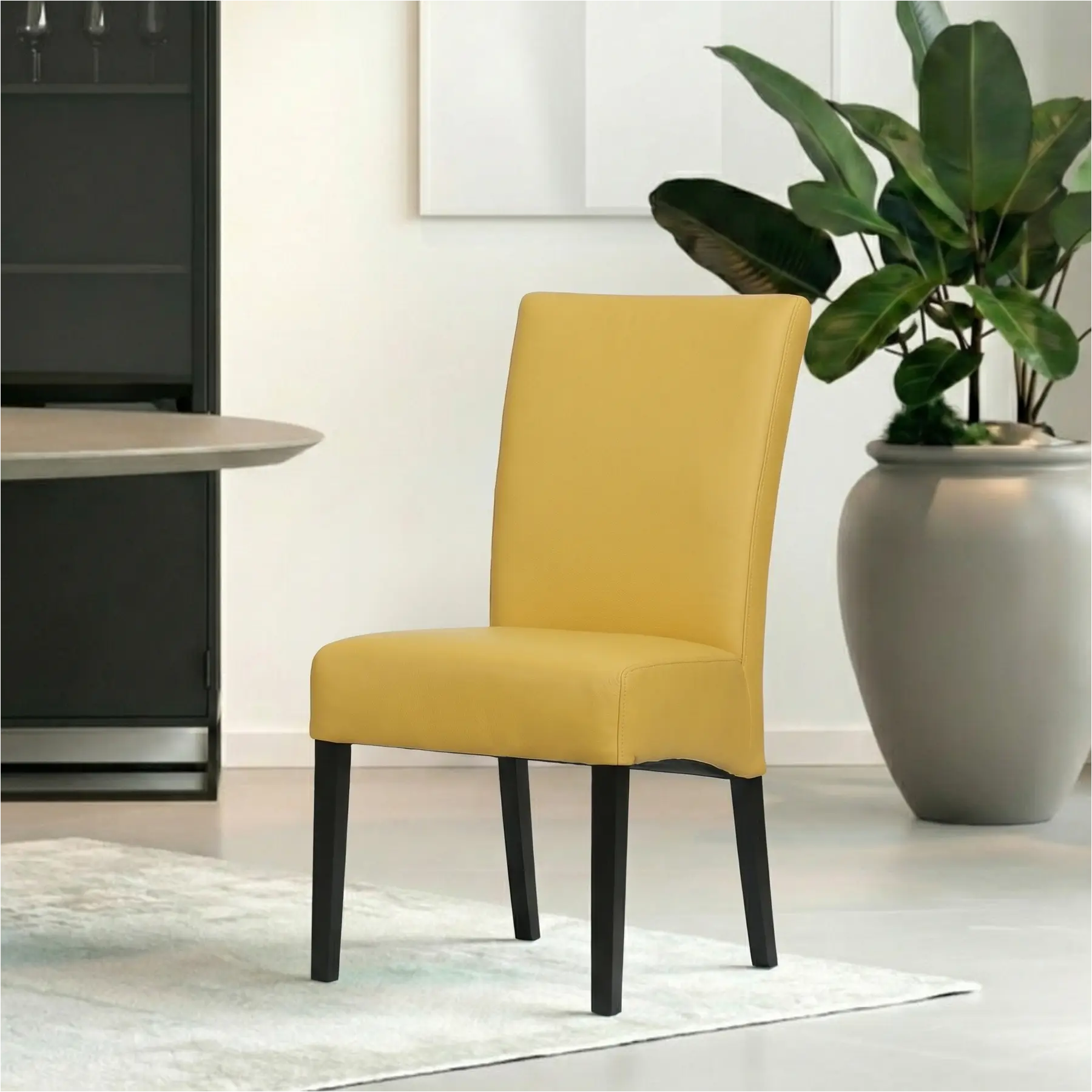 afbeelding van Set van 8 Leren eetkamerstoelen Just - Toledo Lemon (geel) - Poten hout zwart
