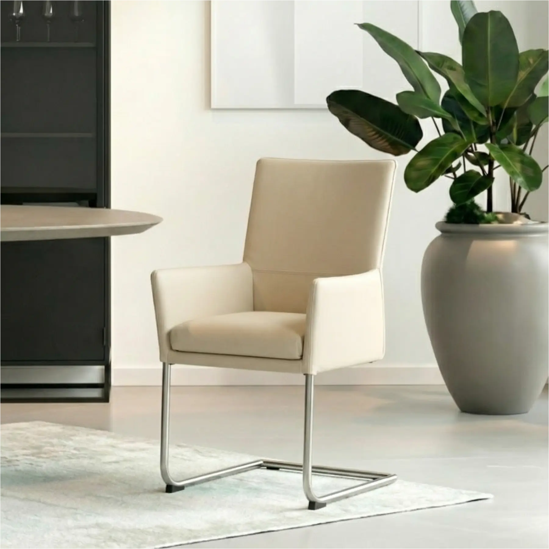 afbeelding van Set van 8 Leren eetkamerstoelen Rumor - Toledo Betulla (crème) - Sledepoot staal rond RVS