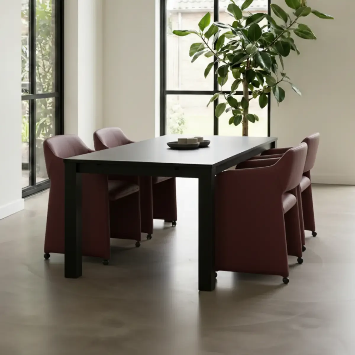 afbeelding van Set van 4 leren eetkamerstoelen Icon - Toledo Bordeaux