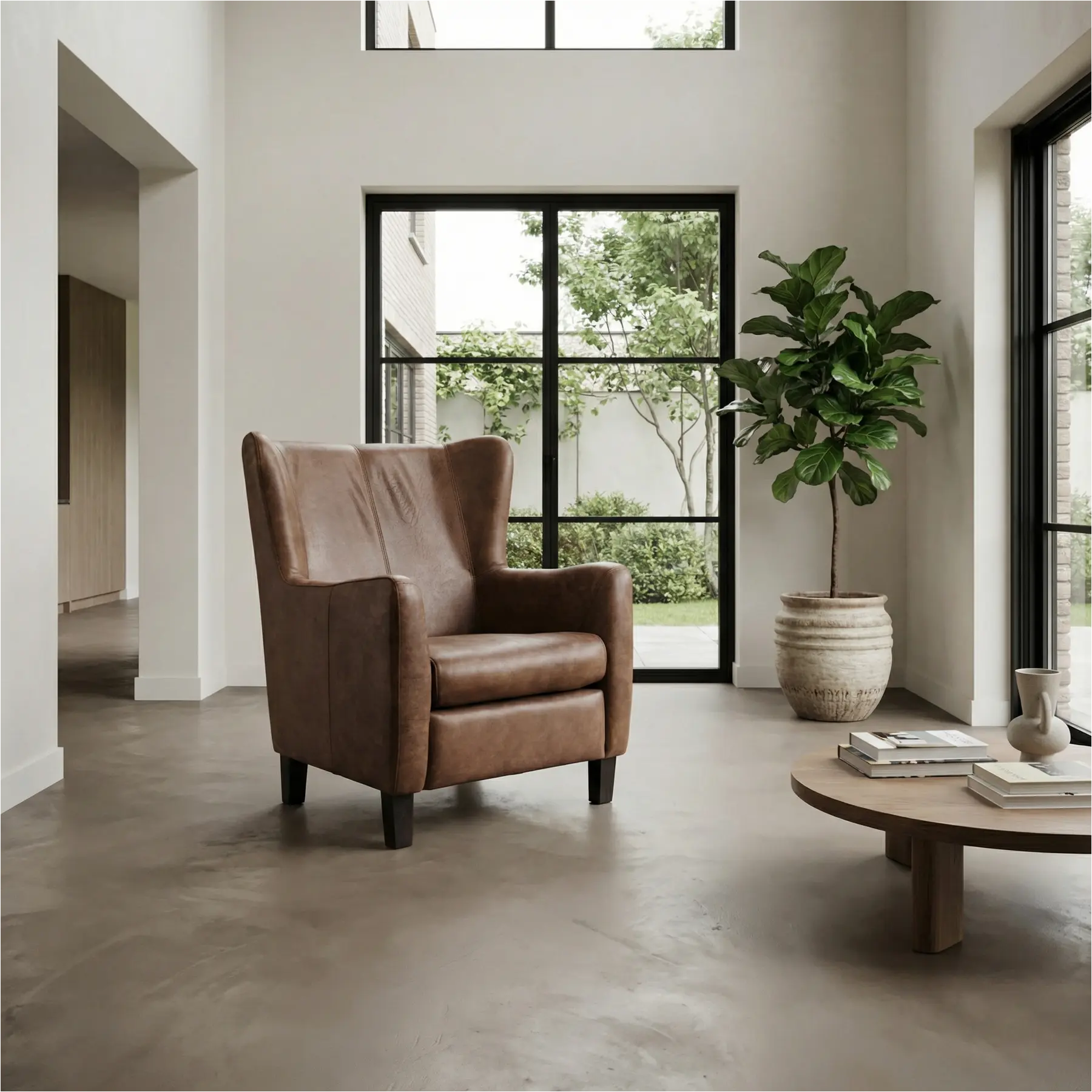 afbeelding van Leren fauteuil Hug - Vintage Brown (bruin) - Poten hout bruin