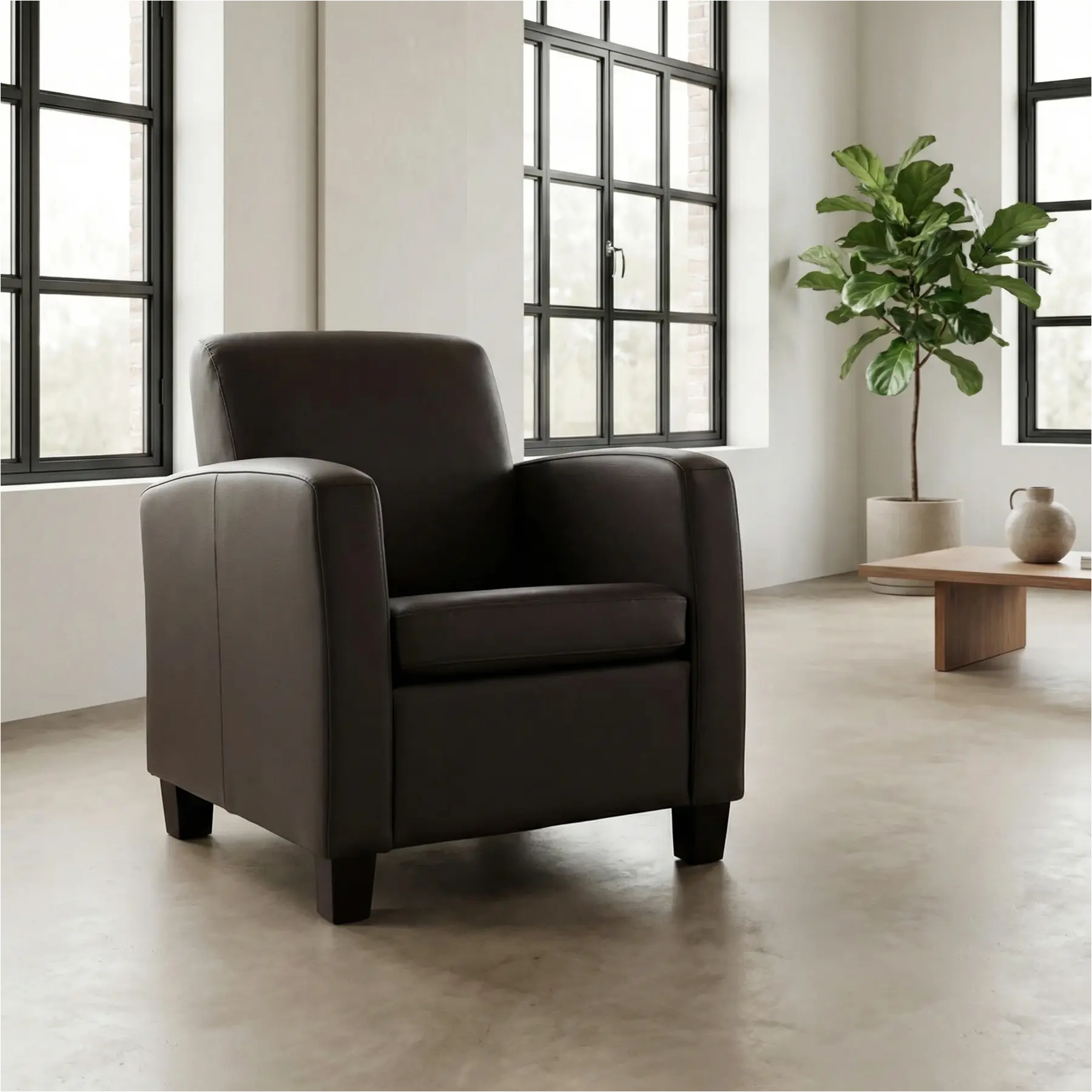 afbeelding van Leren fauteuil Joy - Hermes Caffe (donkerbruin) - Poten hout zwart