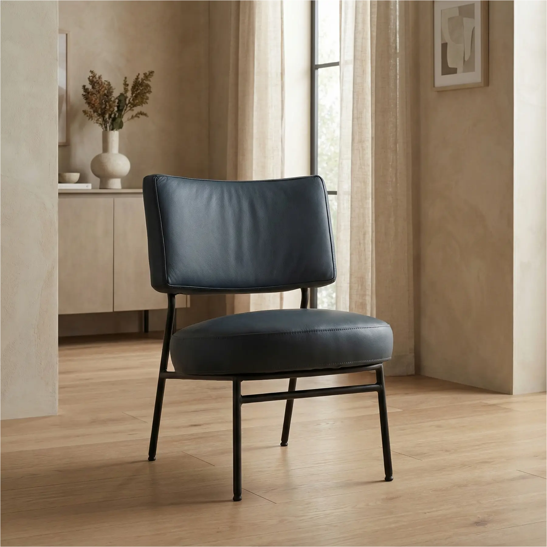 afbeelding van Leren fauteuil Rondo - Toledo Marine (blauw)