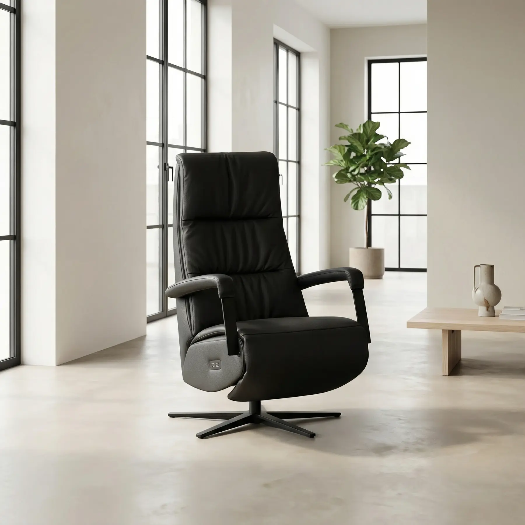 afbeelding van Leren elektrisch relaxfauteuil Core - Toledo Nero (zwart) - large - stervoet zwart (breed)