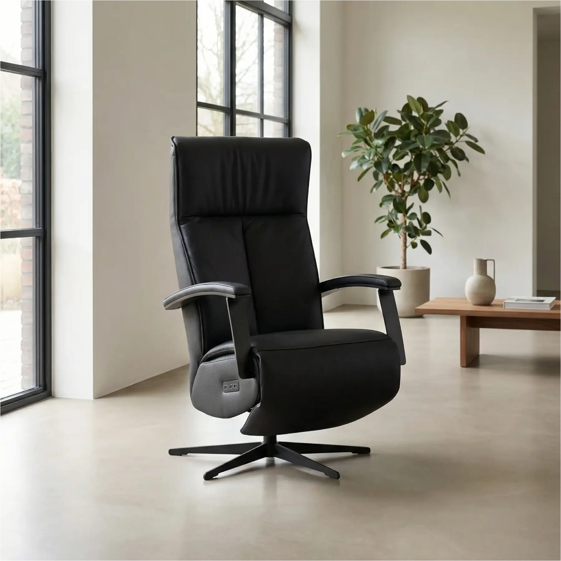 afbeelding van Leren relaxfauteuil met hartbalans Pure - Toledo Nero (zwart) - medium - stervoet zwart (slank)