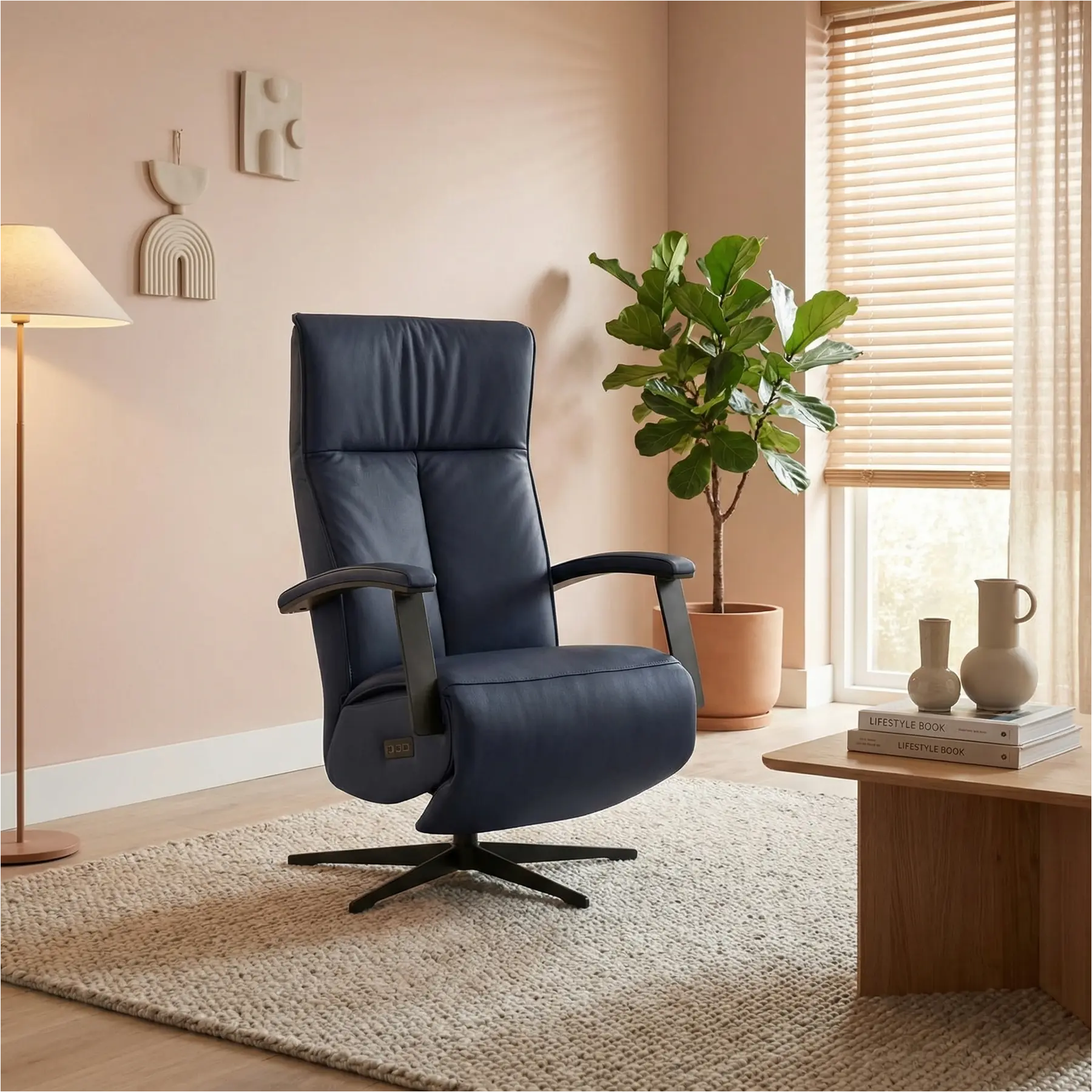 afbeelding van Leren elektrisch relaxfauteuil Pure - Toledo Kobalt (blauw) - medium - stervoet zwart (slank)