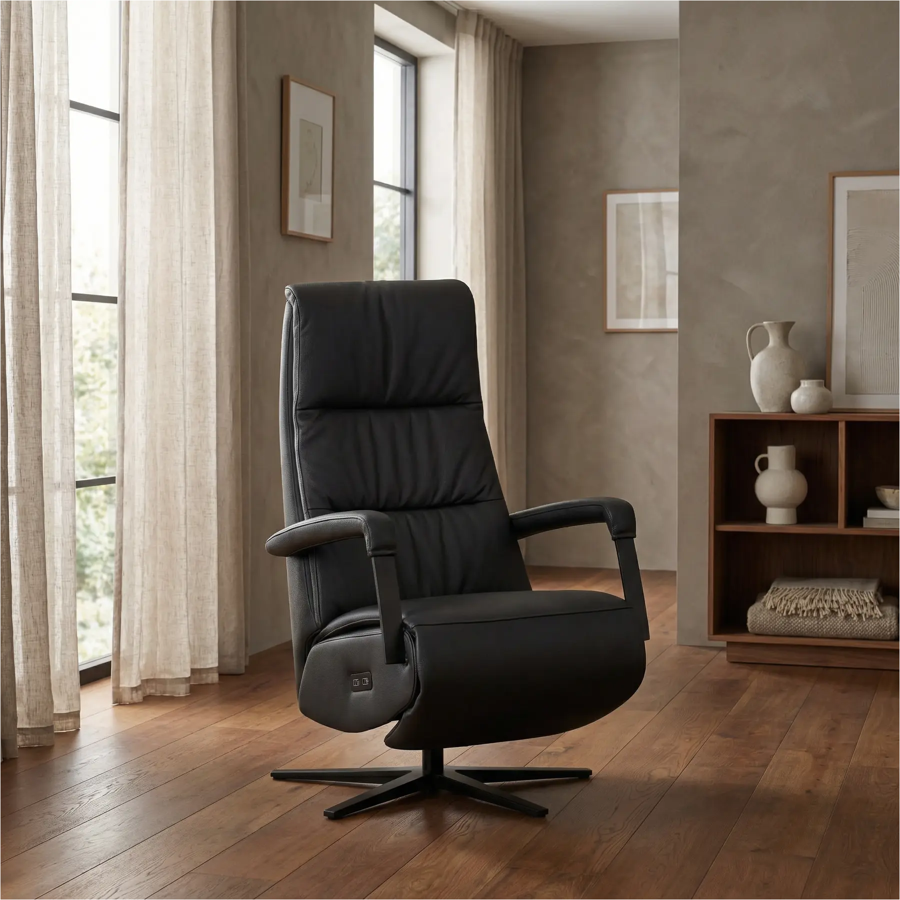 afbeelding van Leren relaxfauteuil met hartbalans Core - Toledo Nero (zwart) - medium - stervoet zwart (breed)