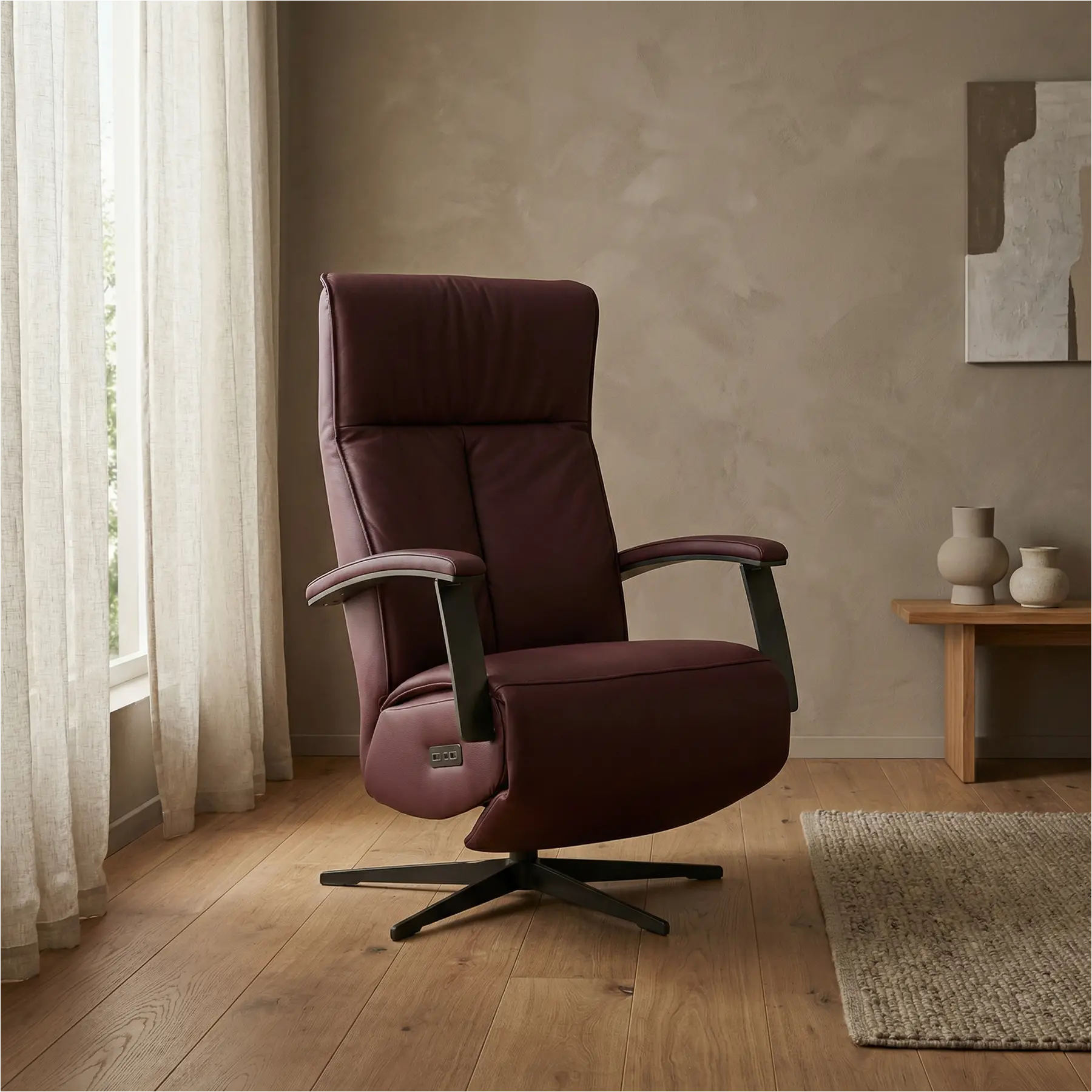afbeelding van Leren elektrisch relaxfauteuil Pure - Toledo Bordeaux (donkerrood) - small - stervoet zwart (slank)