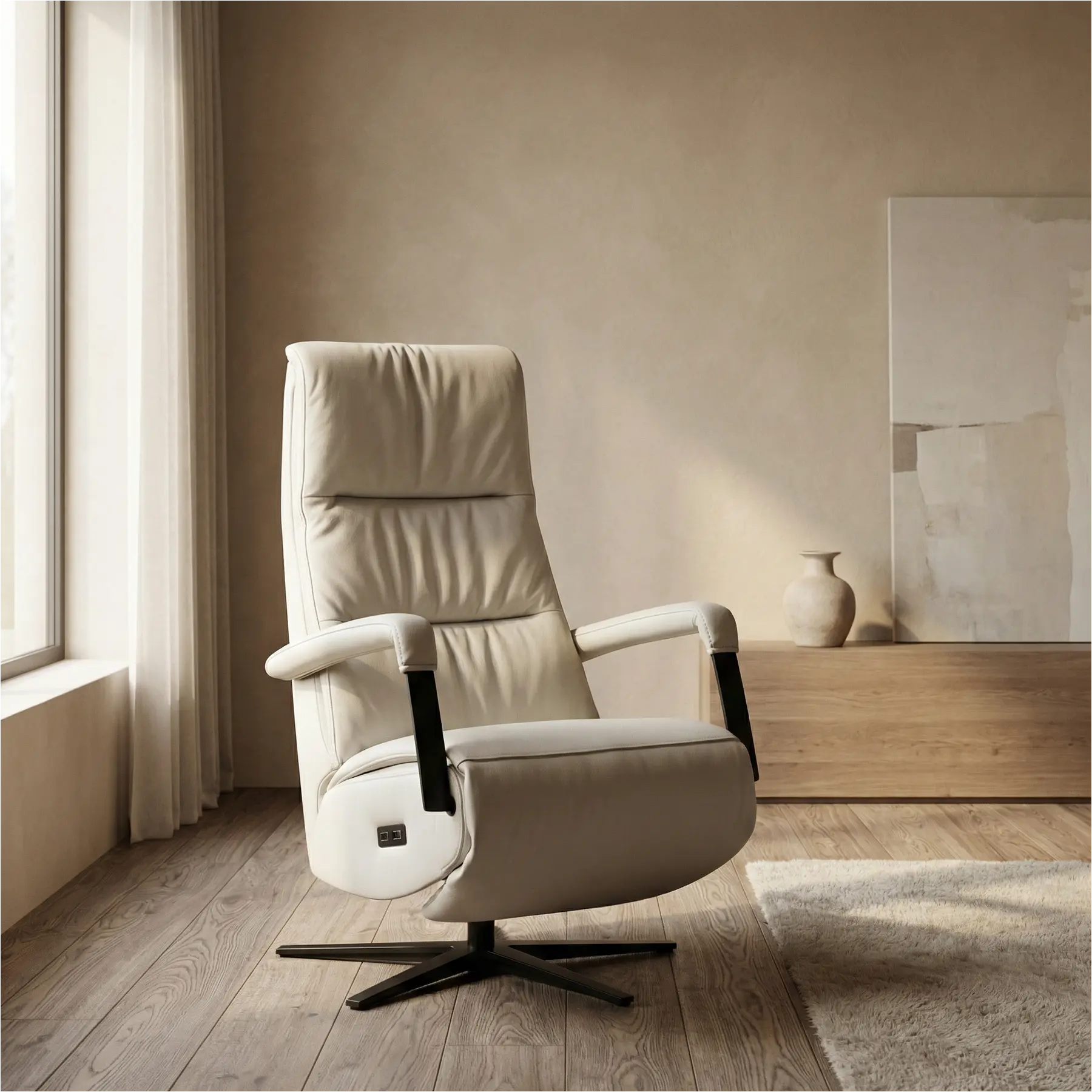 afbeelding van Leren elektrisch relaxfauteuil Core - Toledo Nebbia (creme) - small - stervoet zwart (breed)
